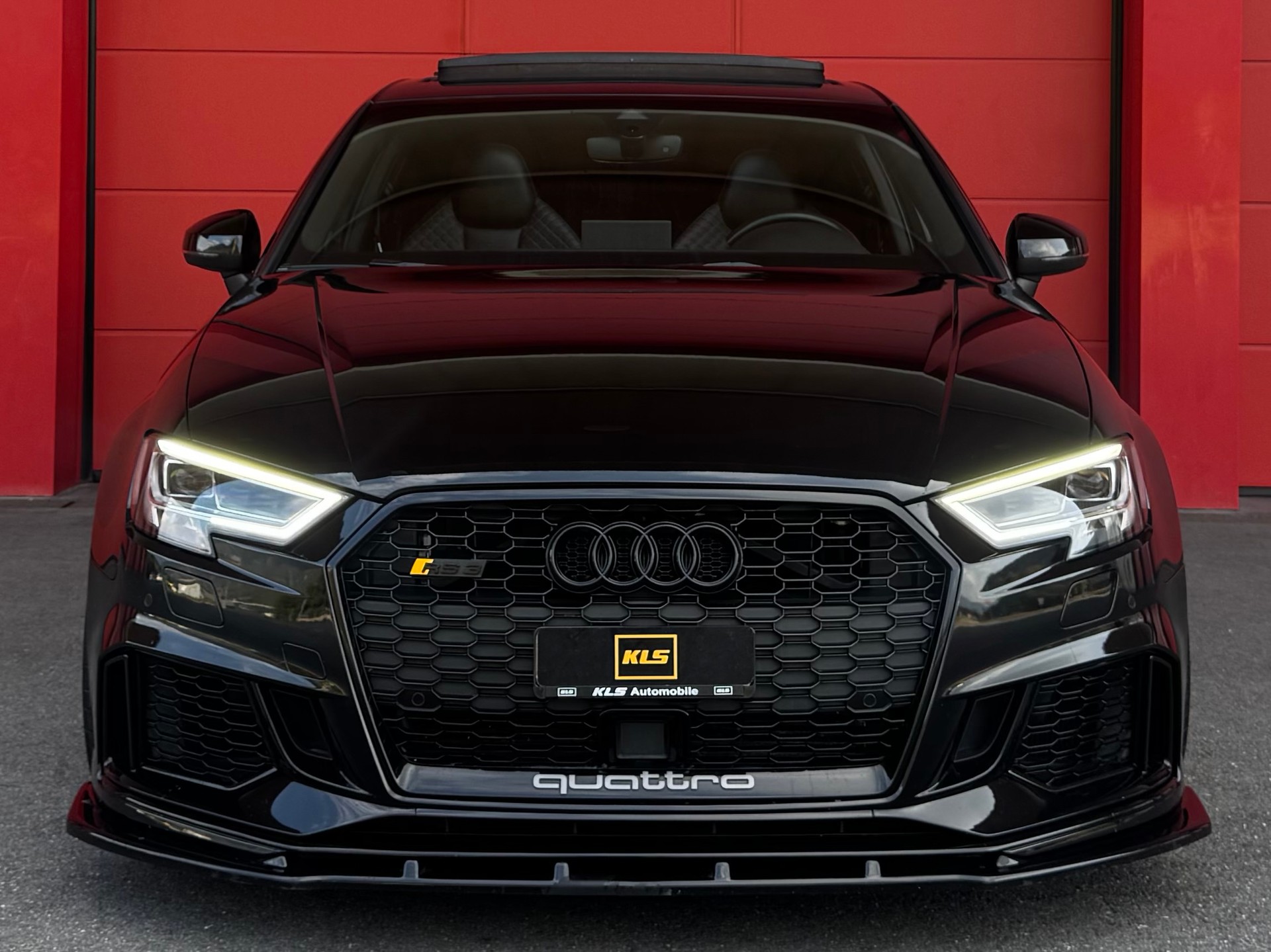AUDI RS3 Limousine 2.5 TSI quattro S-tronic-image-1