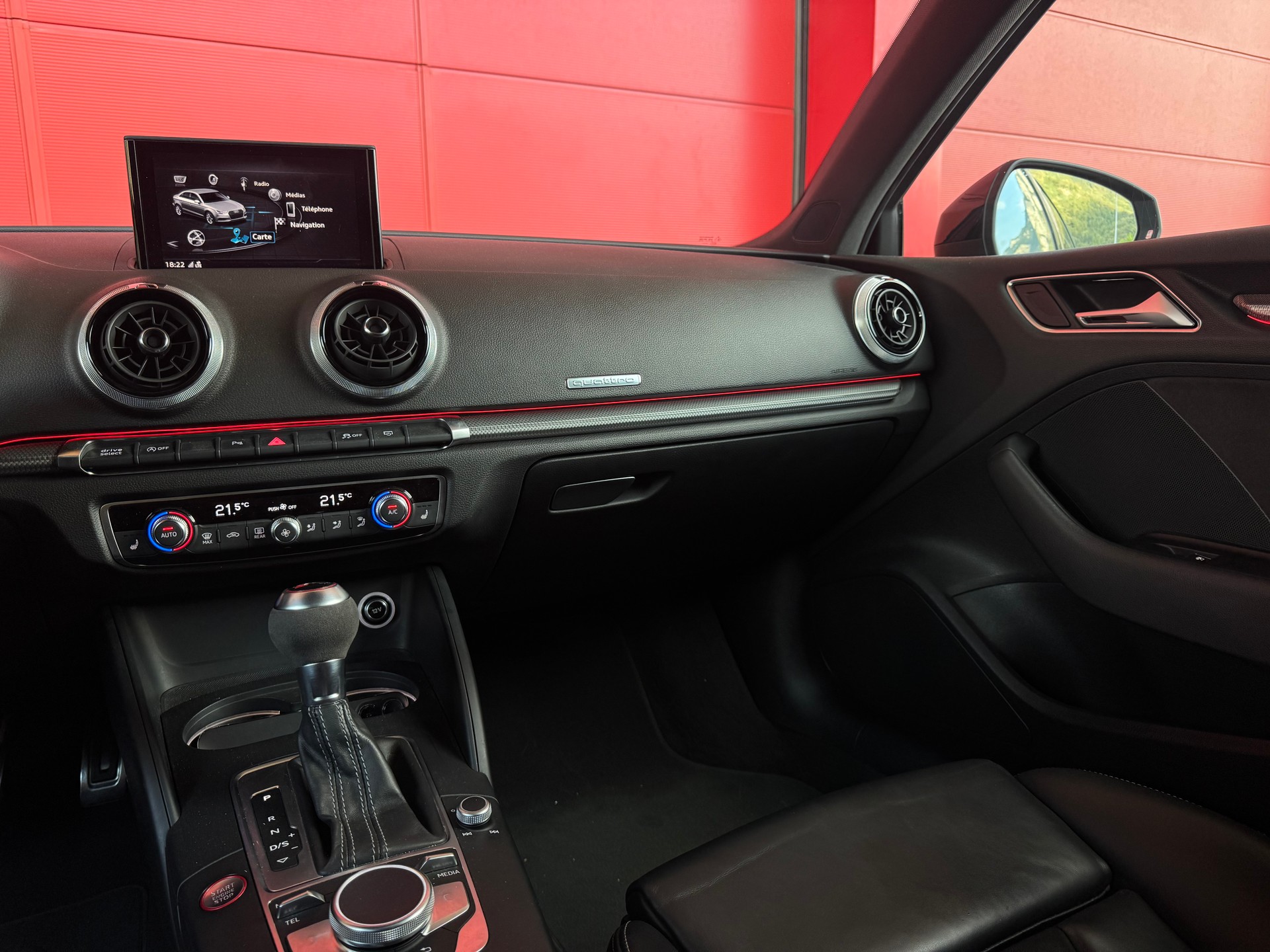 AUDI RS3 Limousine 2.5 TSI quattro S-tronic-image-11