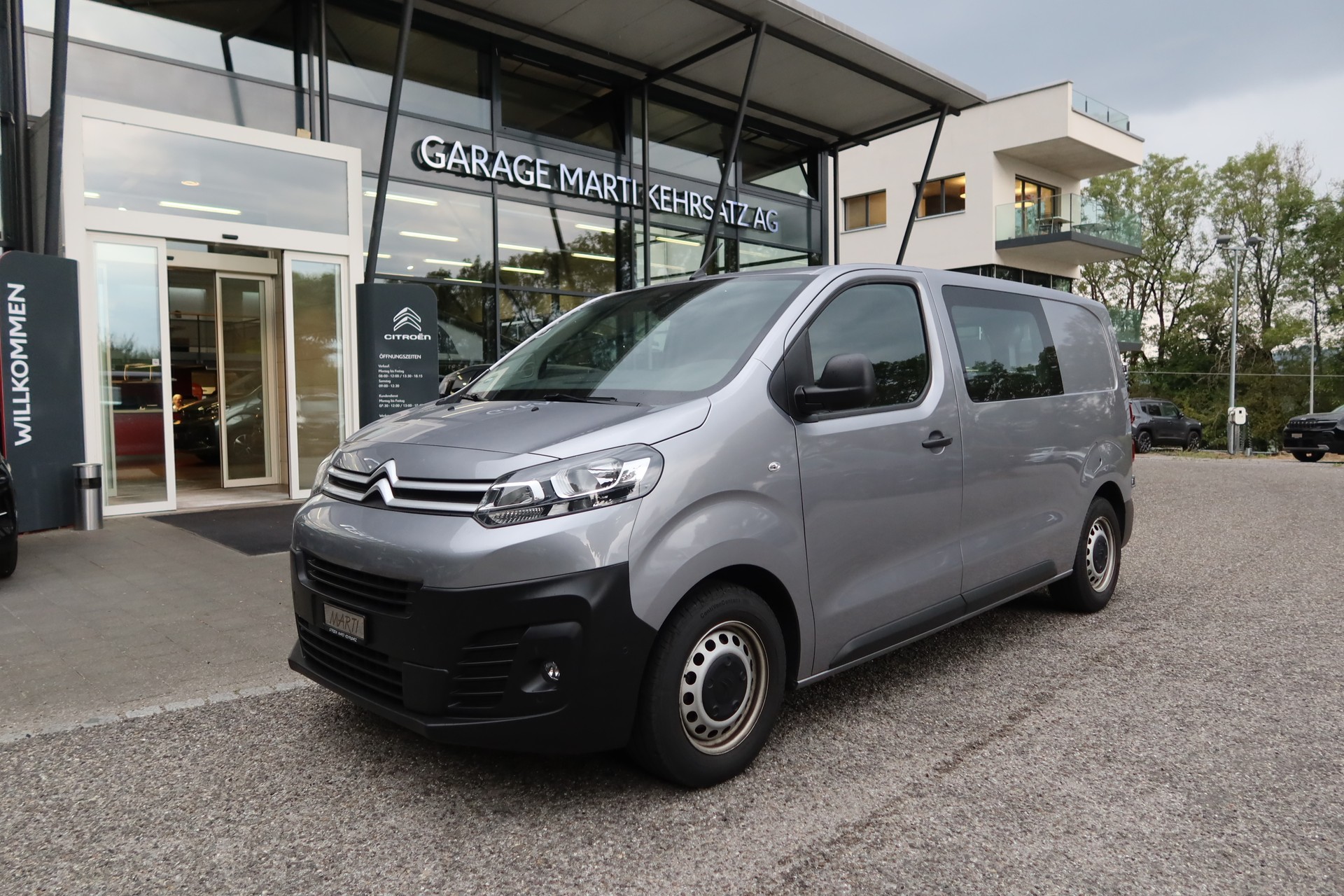 CITROEN Jumpy HDi 145 M EAT8-image-0