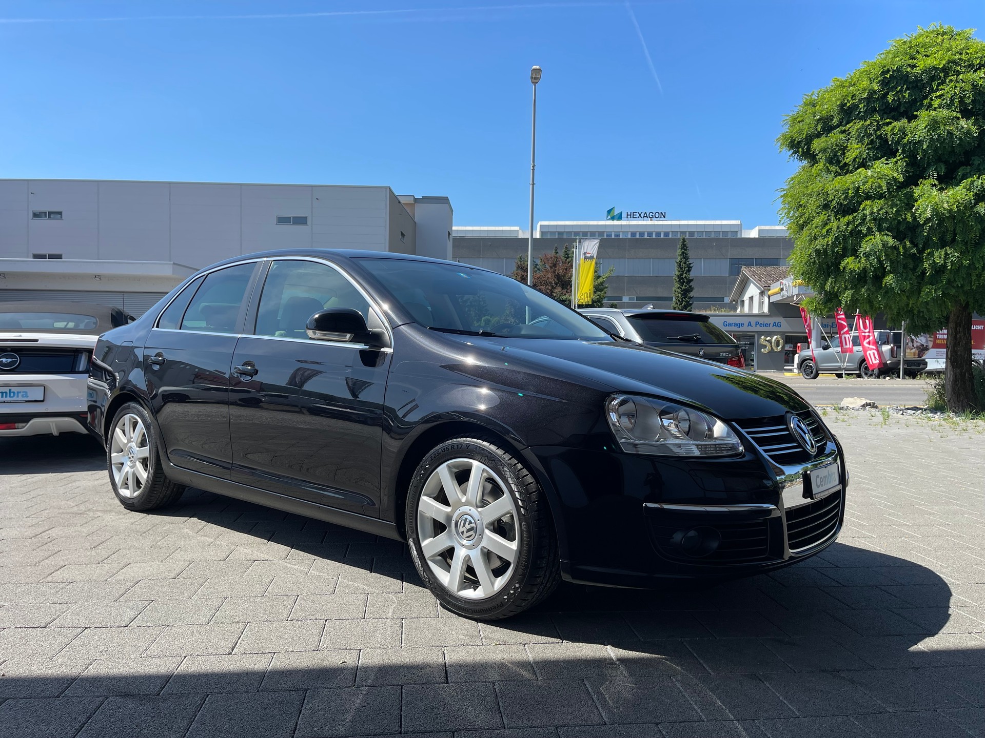 VW Jetta 2.0 FSI Turbo Sportline-image-2