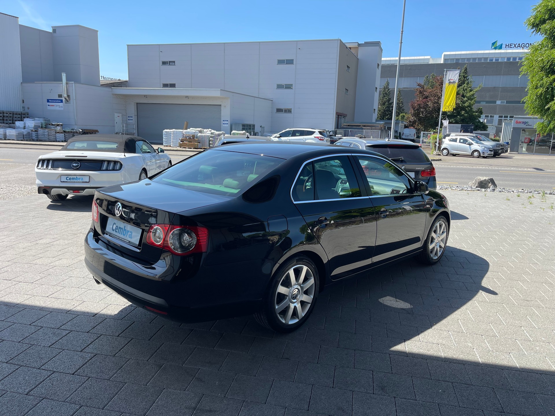 VW Jetta 2.0 FSI Turbo Sportline-image-10