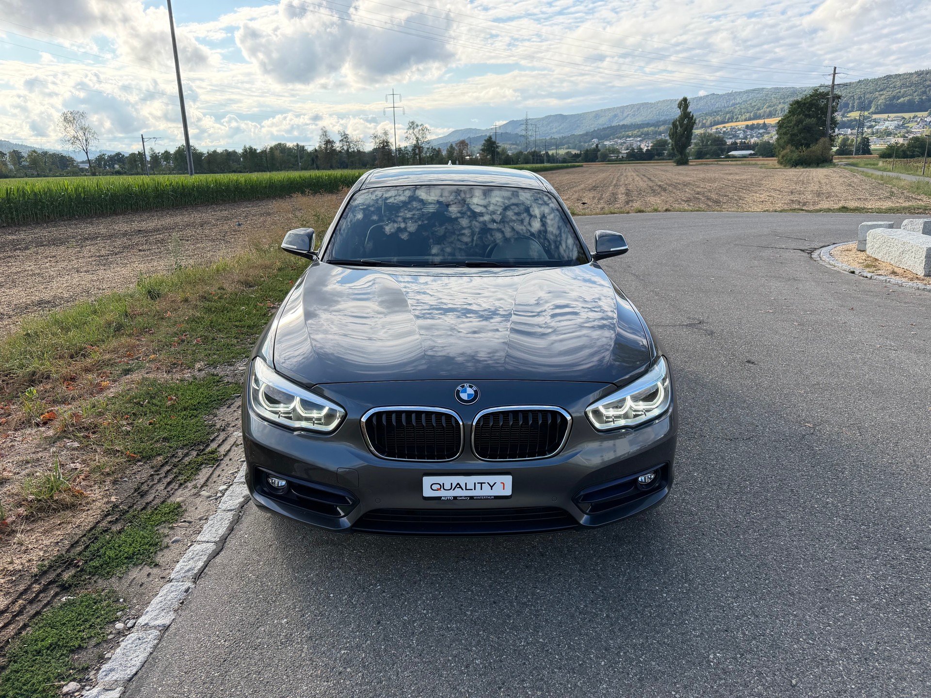 BMW 118i Edition Sport Line Steptronic-image-5