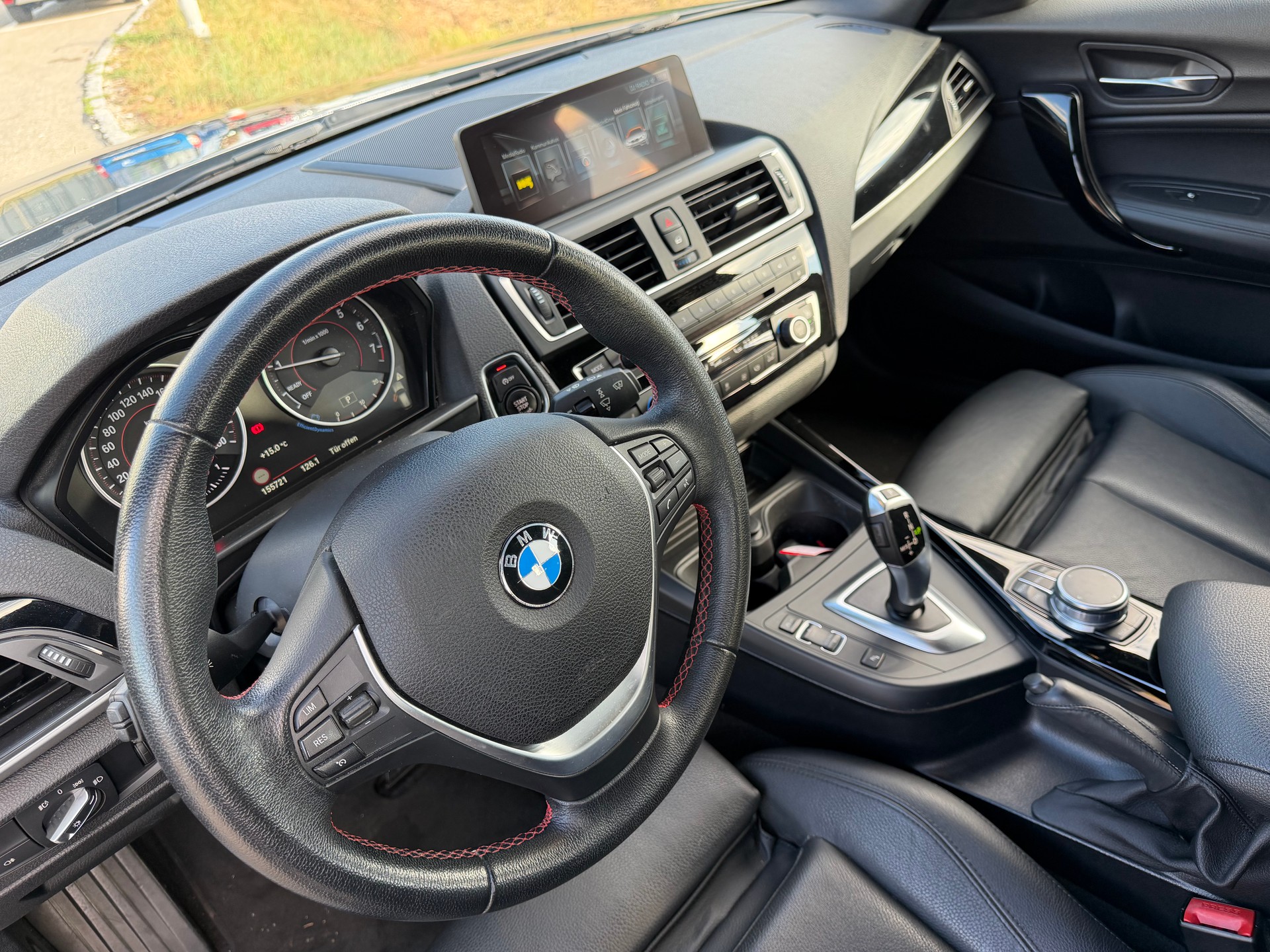 BMW 118i Edition Sport Line Steptronic-image-15