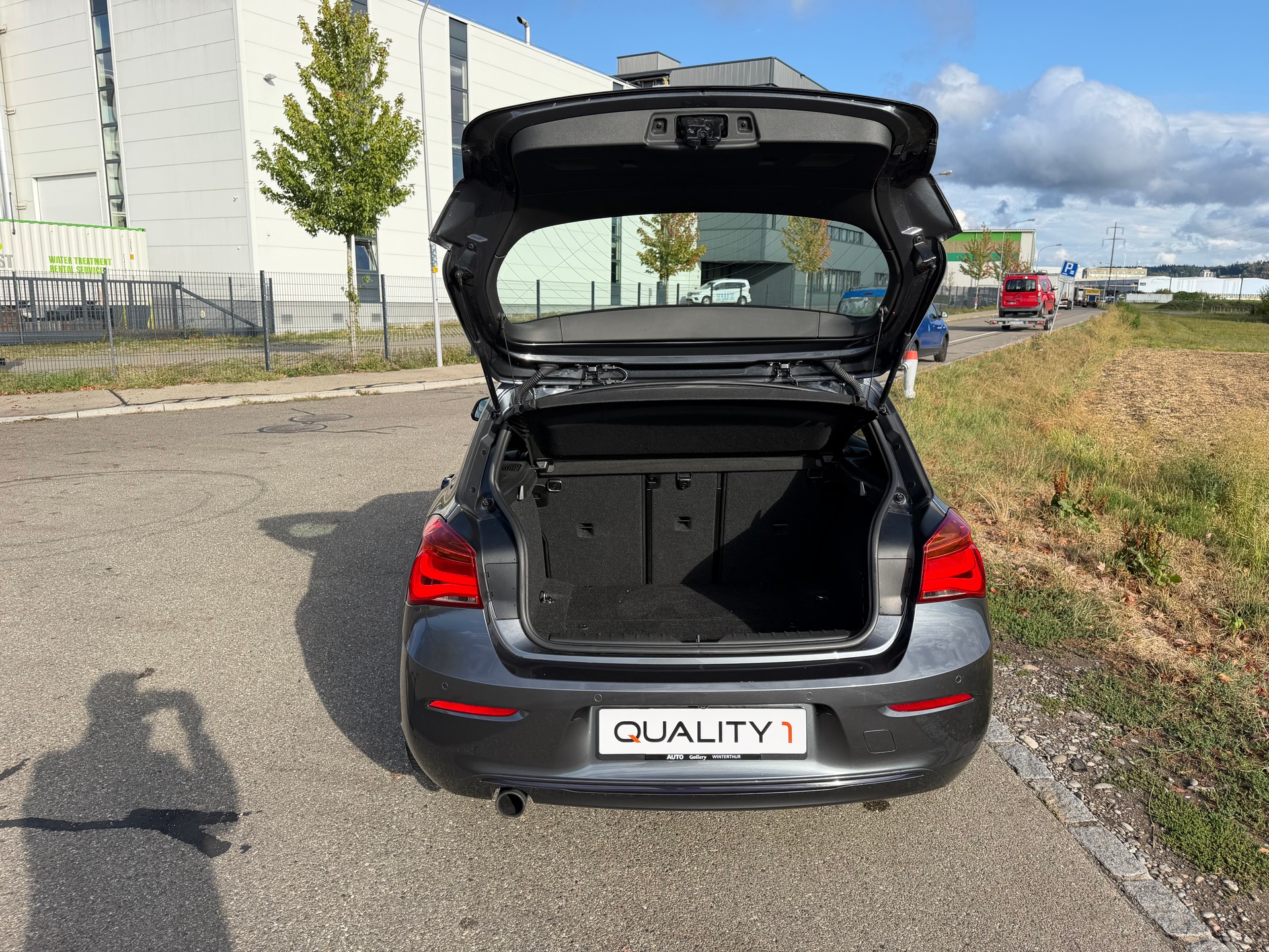 BMW 118i Edition Sport Line Steptronic-image-13