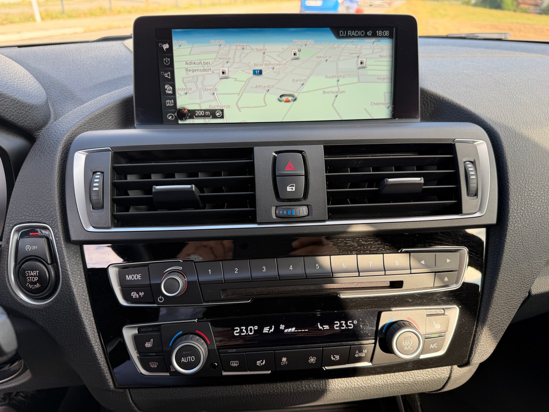 BMW 118i Edition Sport Line Steptronic-image-18