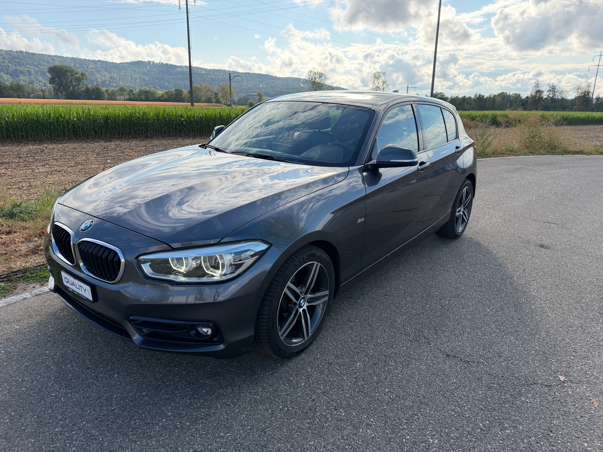 BMW 118i Edition Sport Line Steptronic-image-1