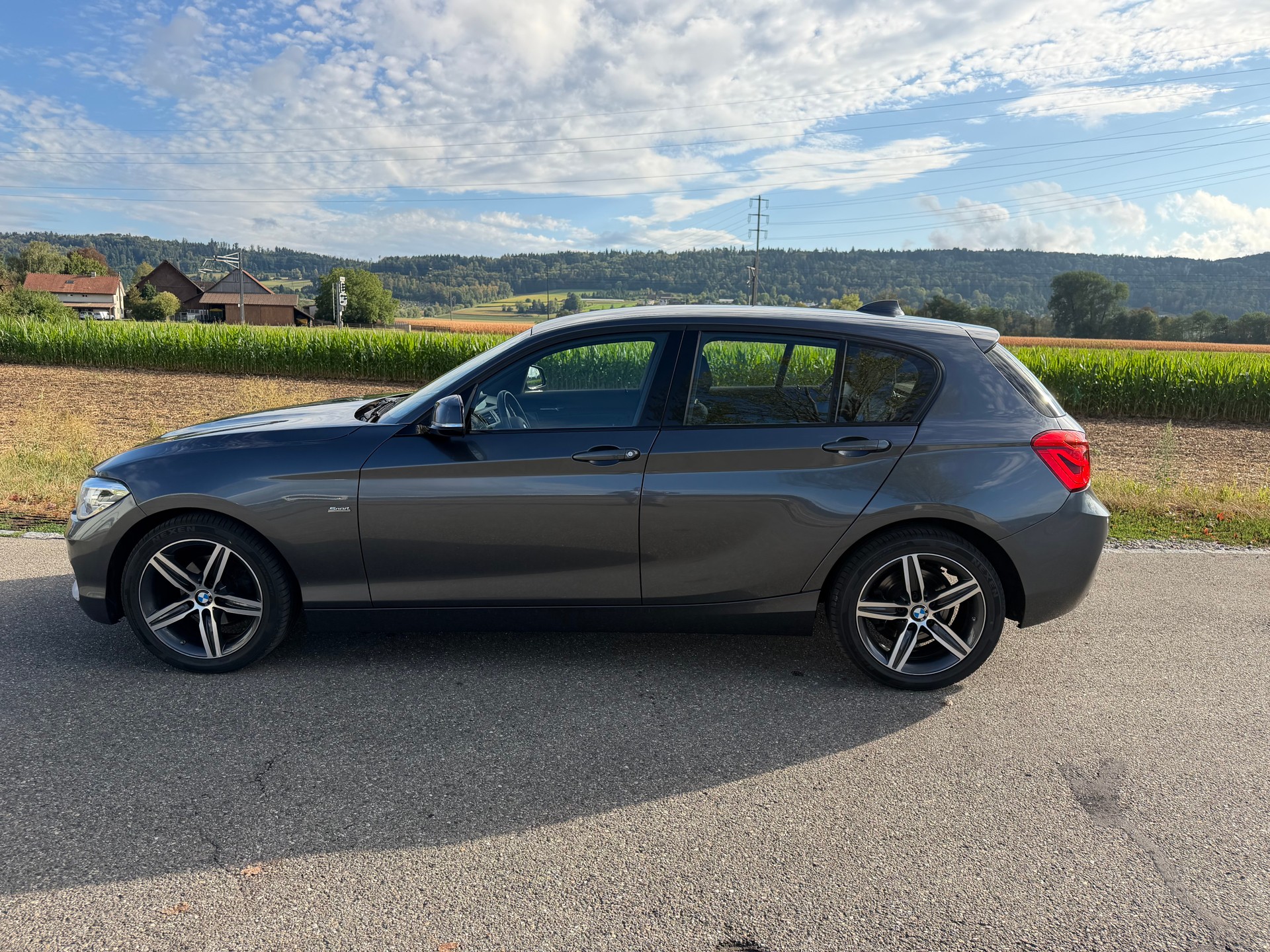 BMW 118i Edition Sport Line Steptronic-image-7
