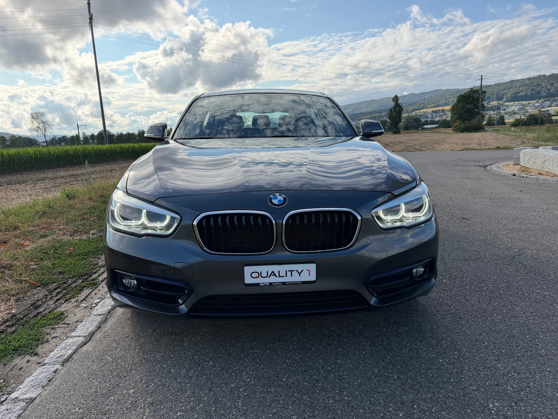BMW 118i Edition Sport Line Steptronic-image-2