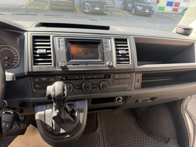 VW T6 California 2.0 TDI Beach Liberty 4Motion DSG-image-11