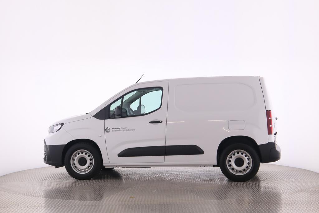 TOYOTA PROACE CITY Van L1 52KWh Active-image-3
