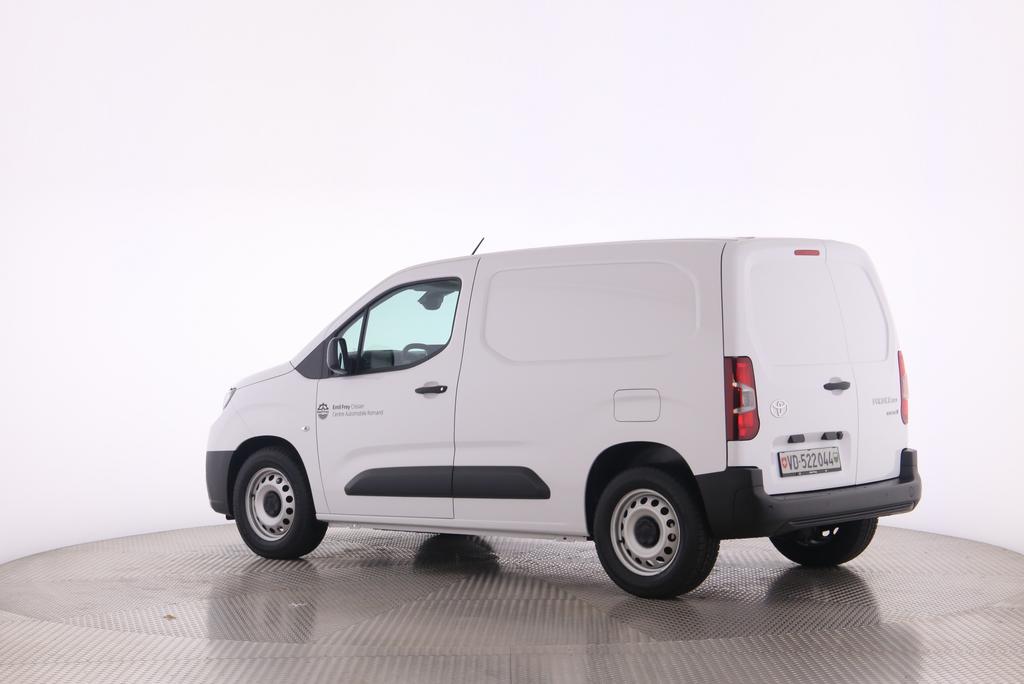 TOYOTA PROACE CITY Van L1 52KWh Active-image-5