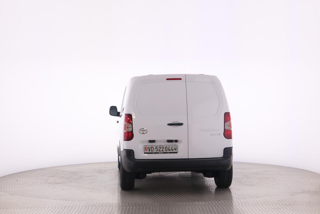 TOYOTA PROACE CITY Van L1 52KWh Active-image-8