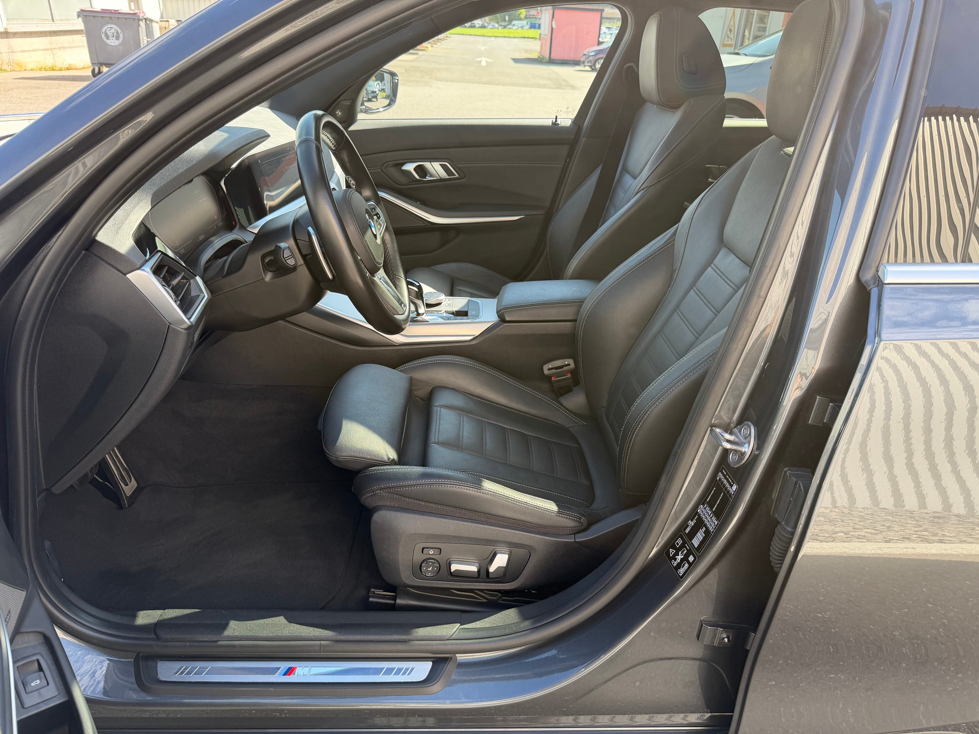 BMW 320d xDrive Touring M Sport Steptronic ATTELAGE 1800kg-image-20