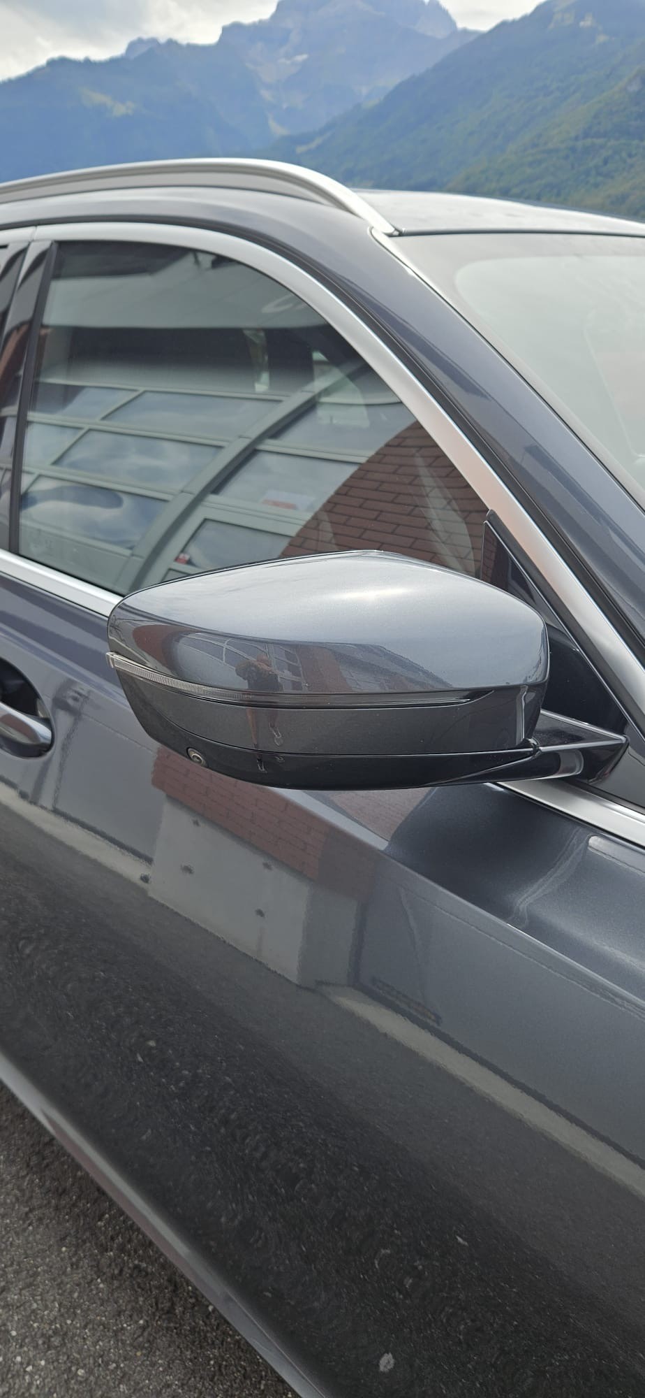 BMW 320d xDrive Touring M Sport Steptronic-image-23