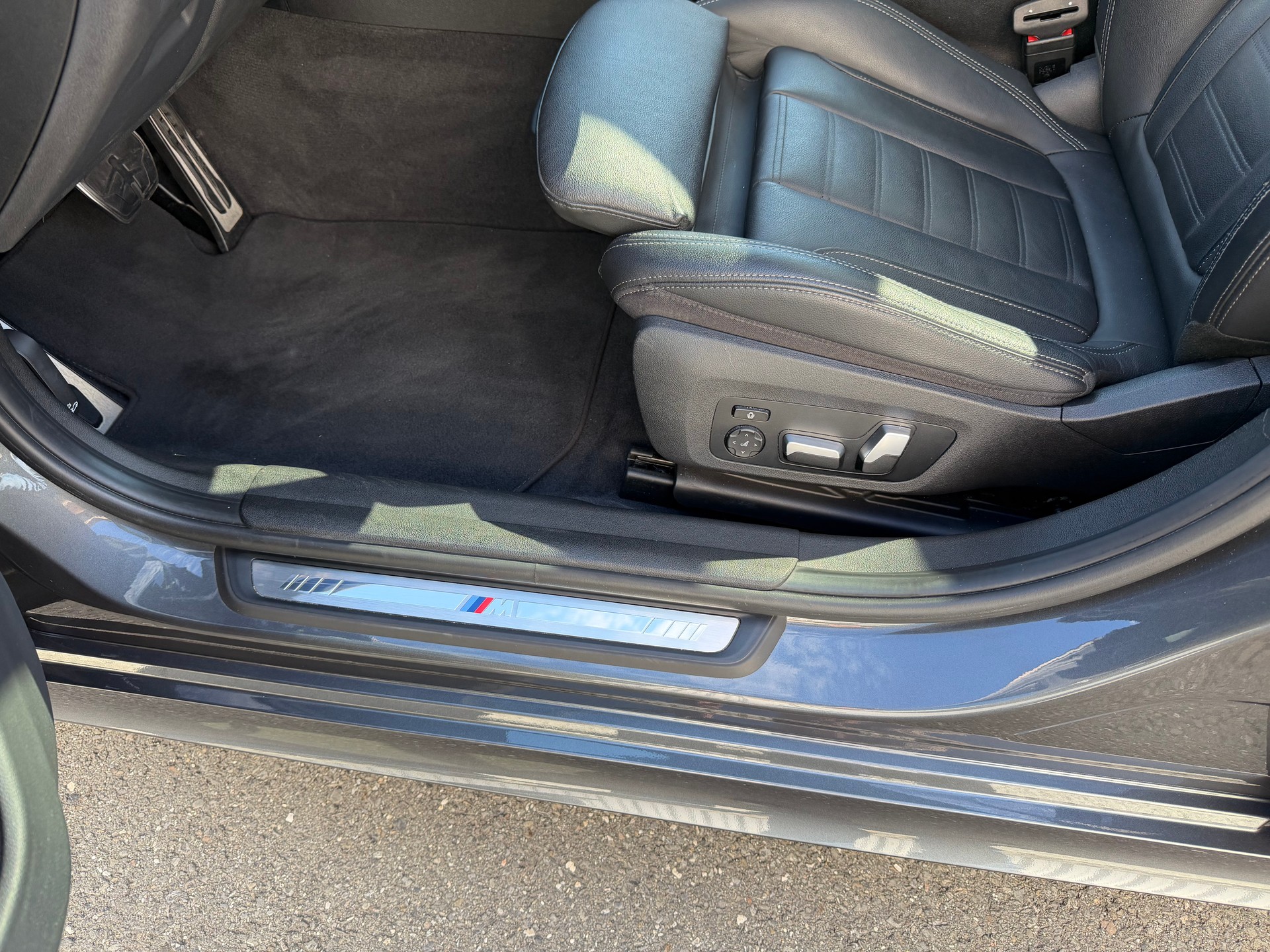 BMW 320d xDrive Touring M Sport Steptronic ATTELAGE 1800kg-image-21
