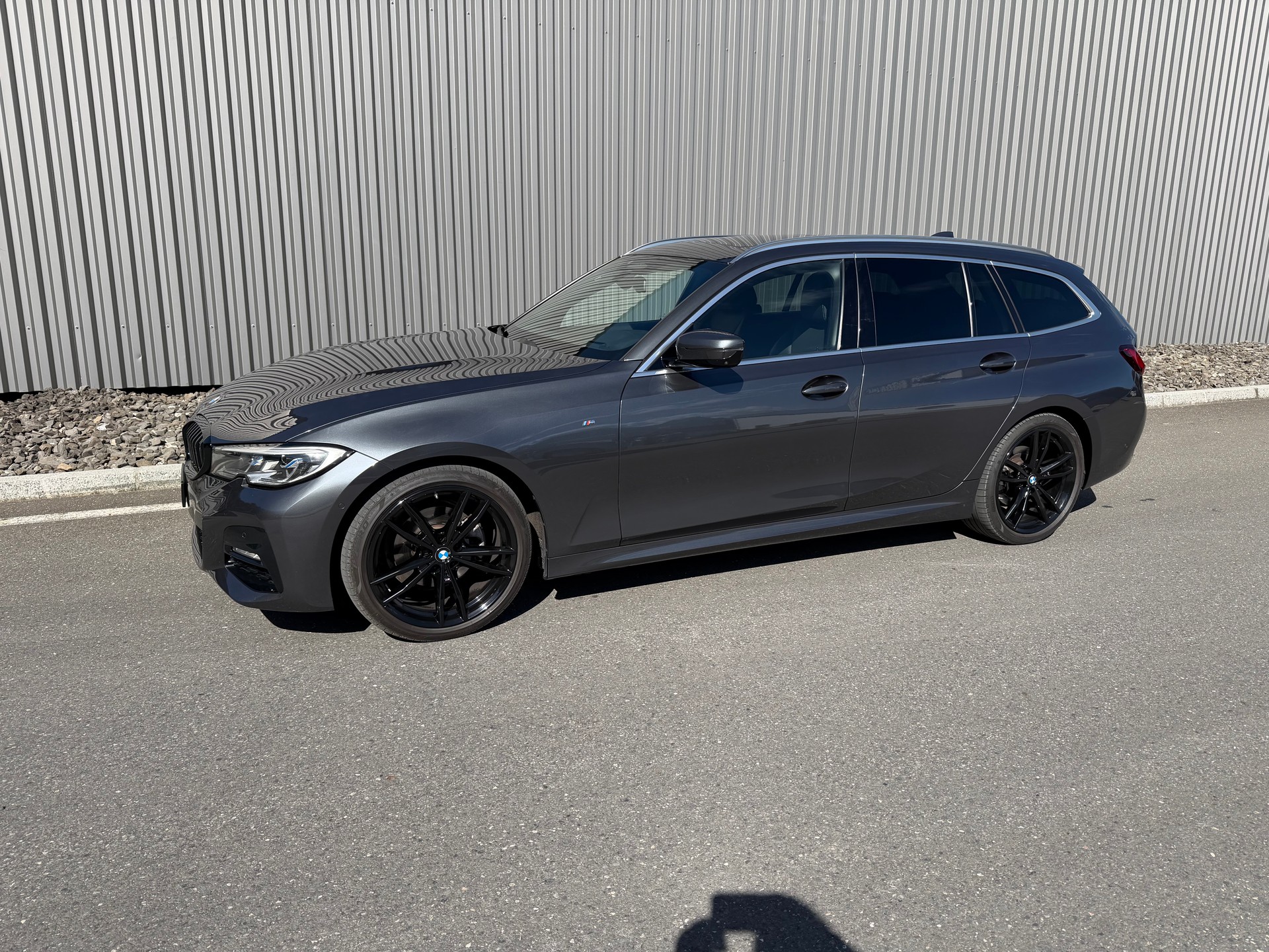 BMW 320d xDrive Touring M Sport Steptronic ATTELAGE 1800kg-image-0