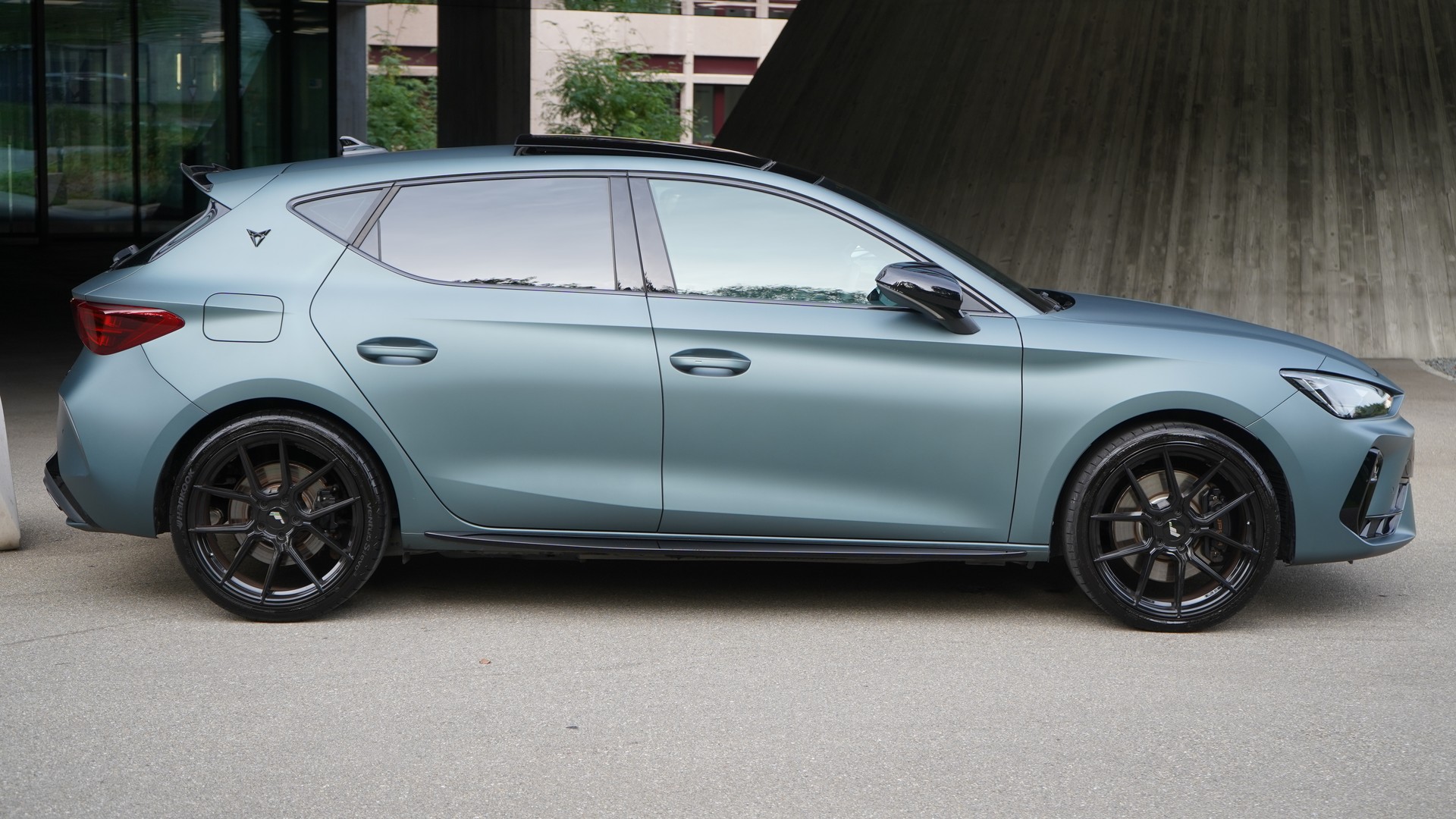 CUPRA Cupra Leon E-Hybrid VZ 272 PS-image-3
