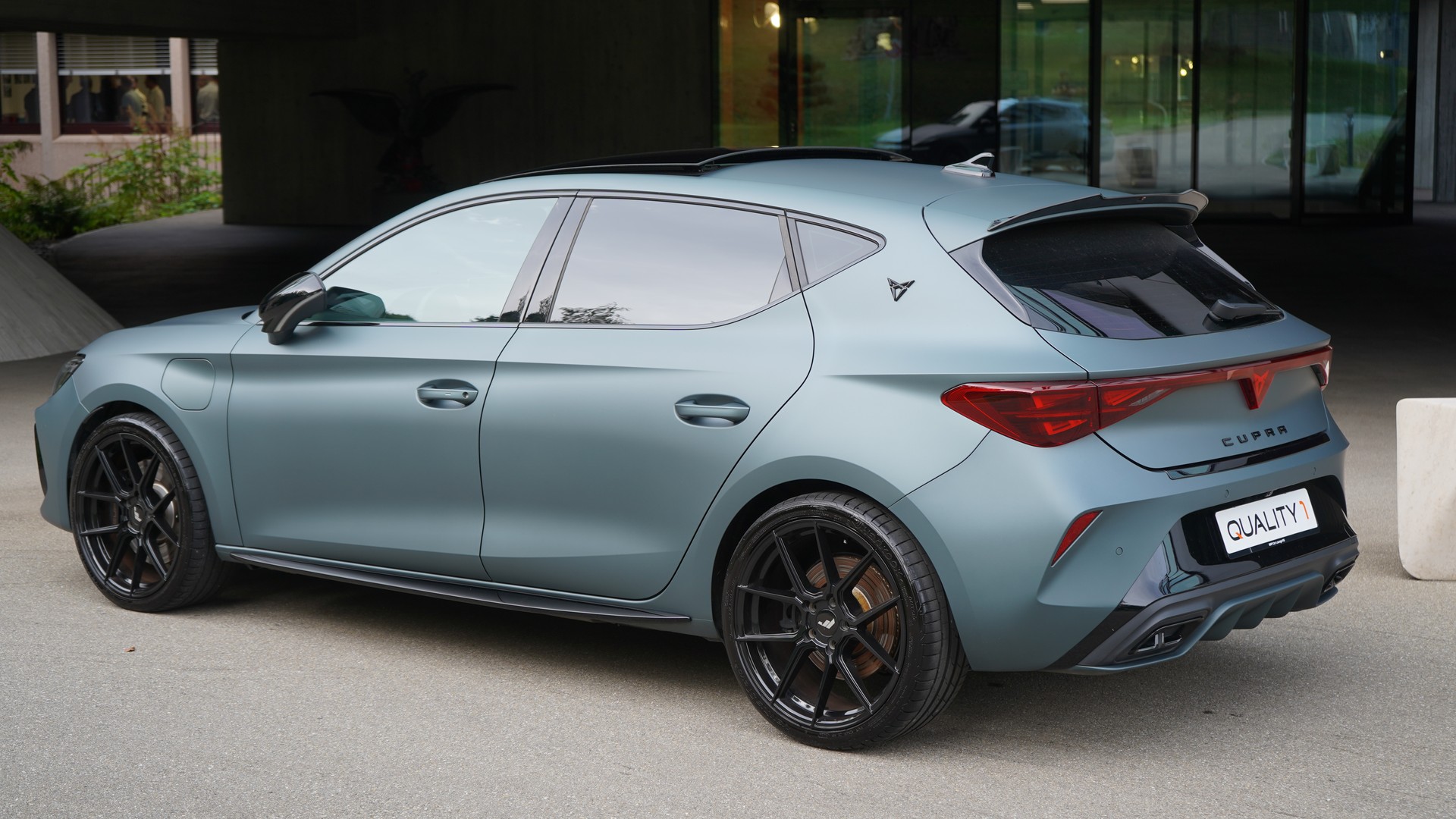 CUPRA Cupra Leon E-Hybrid VZ 272 PS-image-2