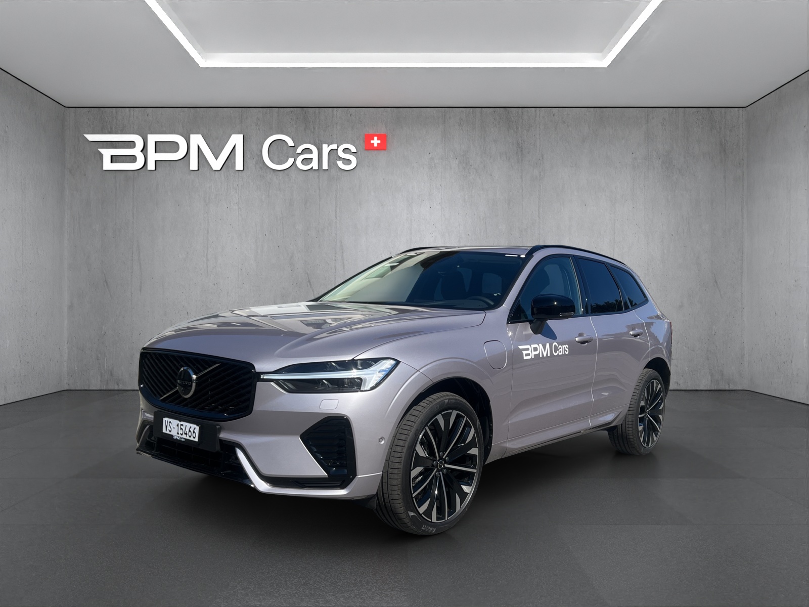 Photo VOLVO XC60 XC60 T6 eAWD PluginHybrid Ultra Dark Geartronic