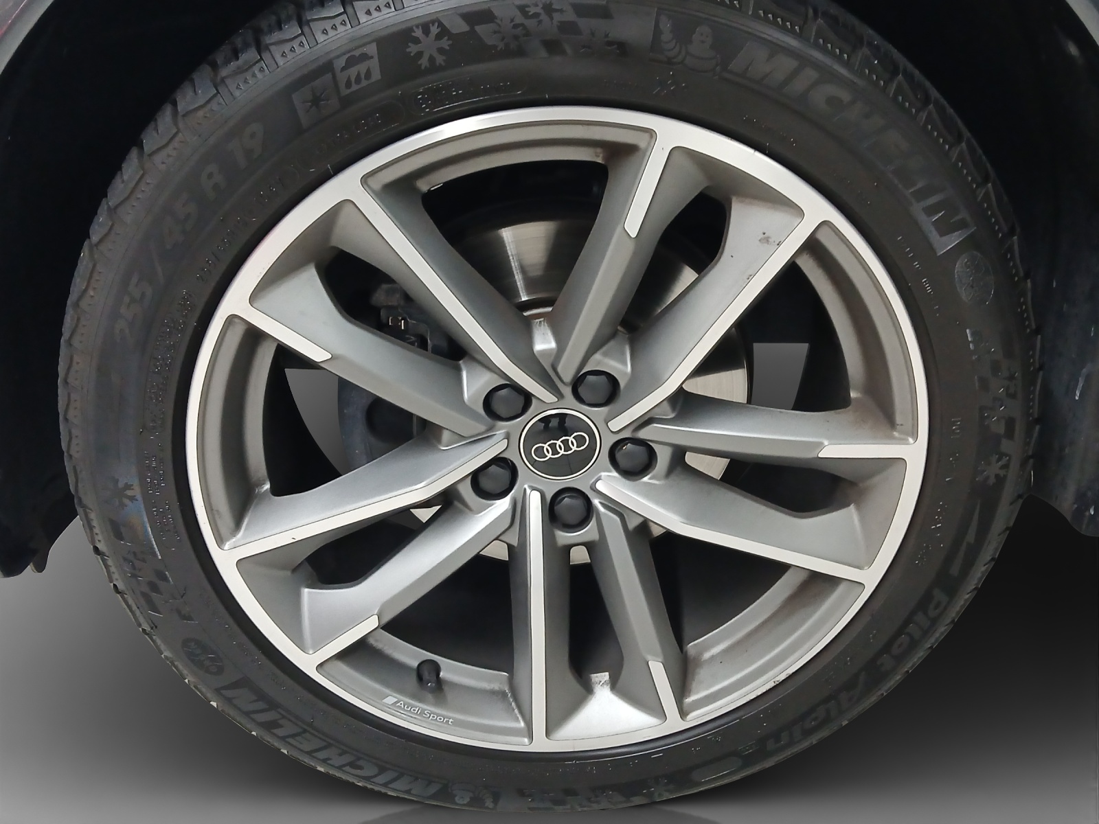 AUDI Q3 35 TFSI S line Attraction S-tronic-image-13