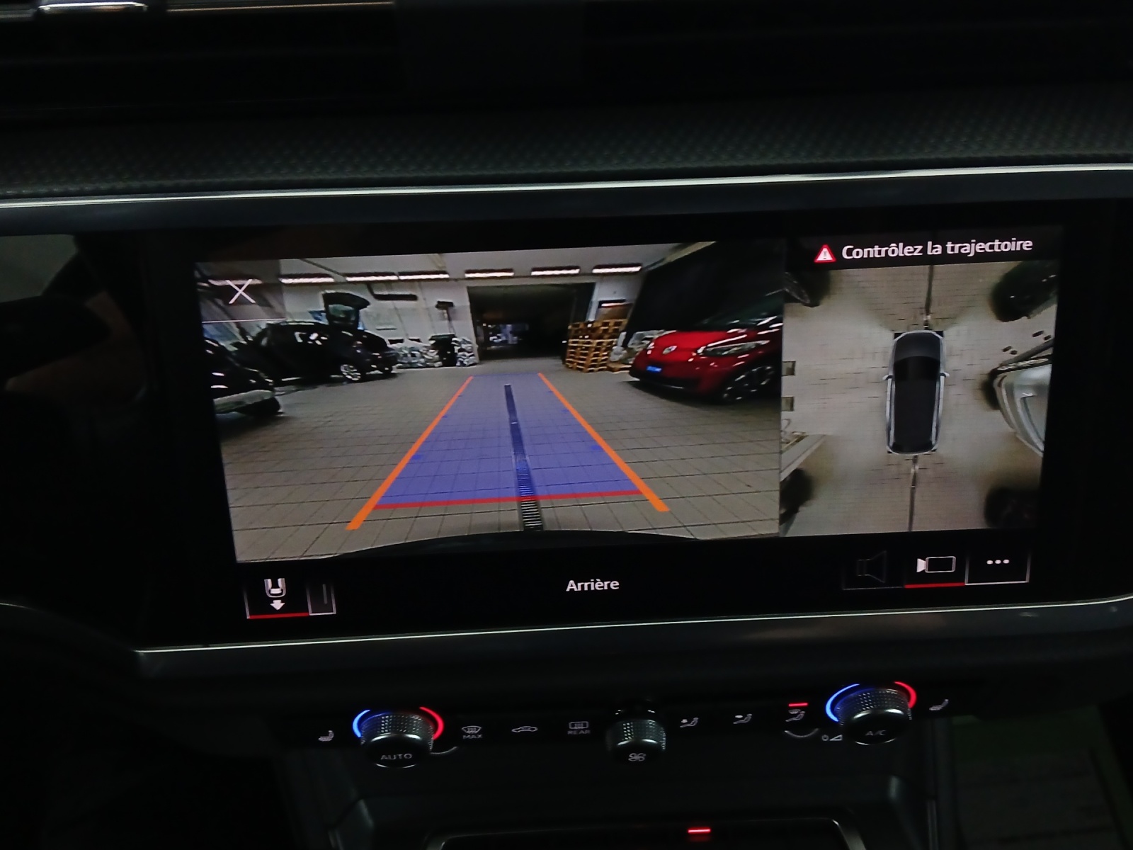 AUDI Q3 35 TFSI S line Attraction S-tronic-image-15