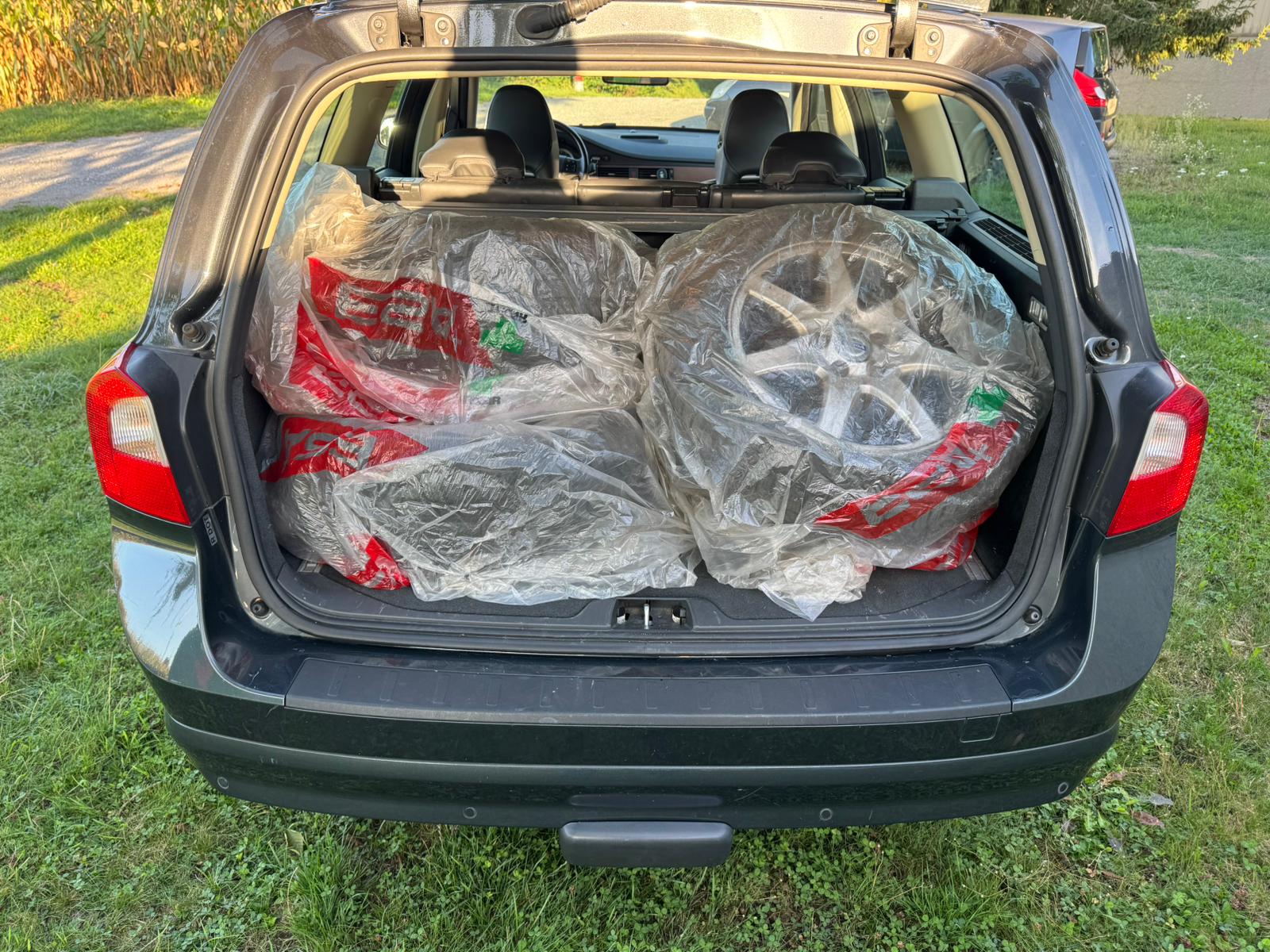 VOLVO V70 2.5T Summum Geartronic-image-7