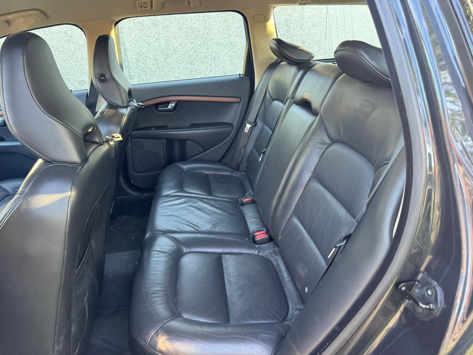 VOLVO V70 2.5T Summum Geartronic-image-14