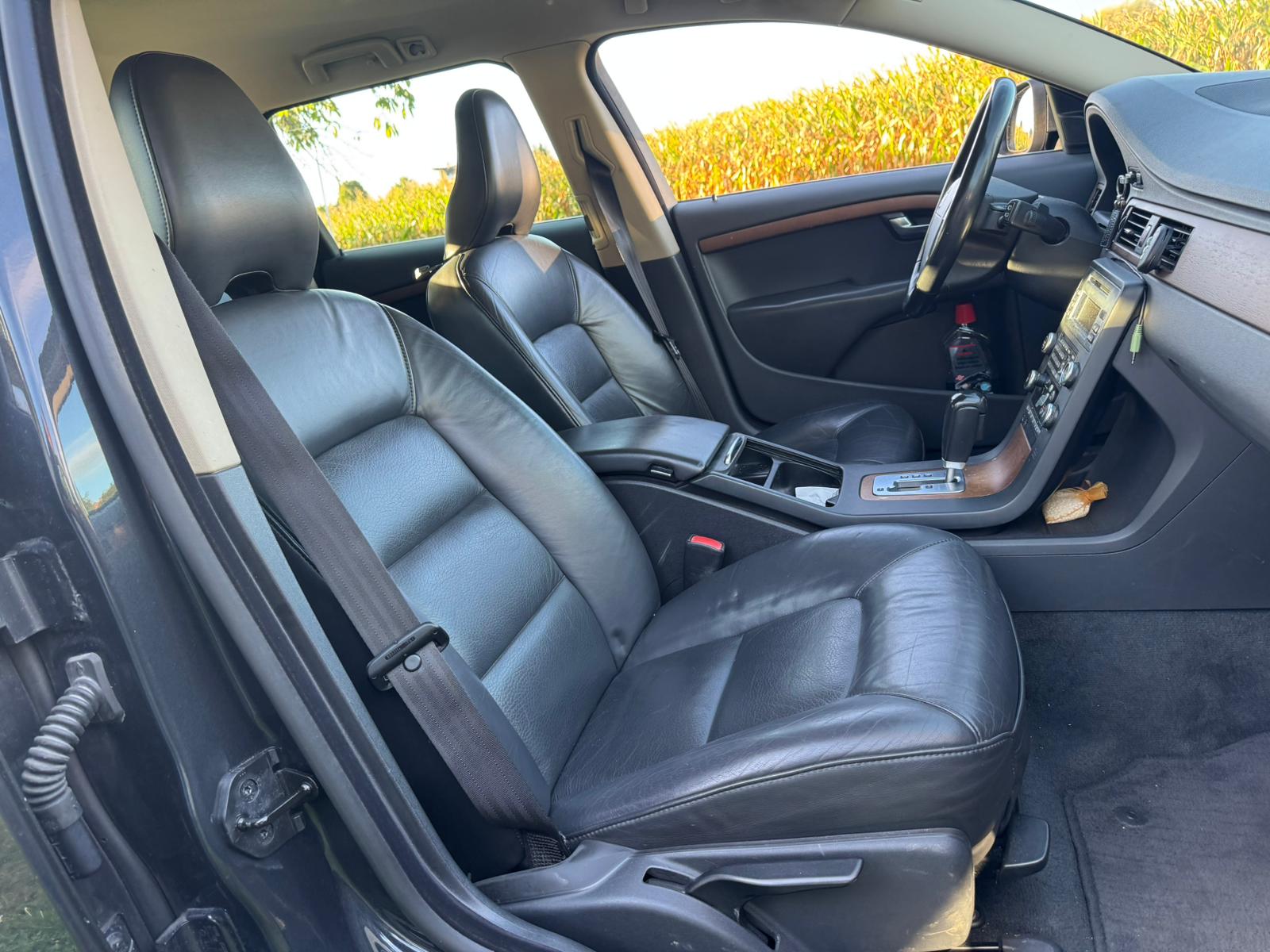 VOLVO V70 2.5T Summum Geartronic-image-13