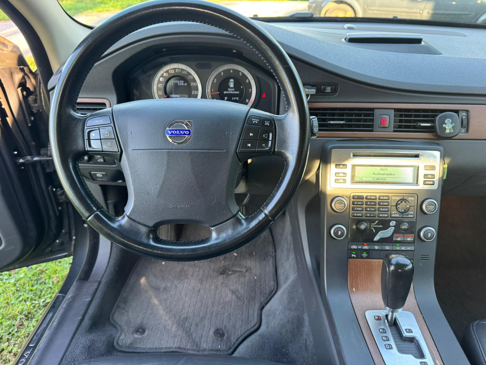 VOLVO V70 2.5T Summum Geartronic-image-10