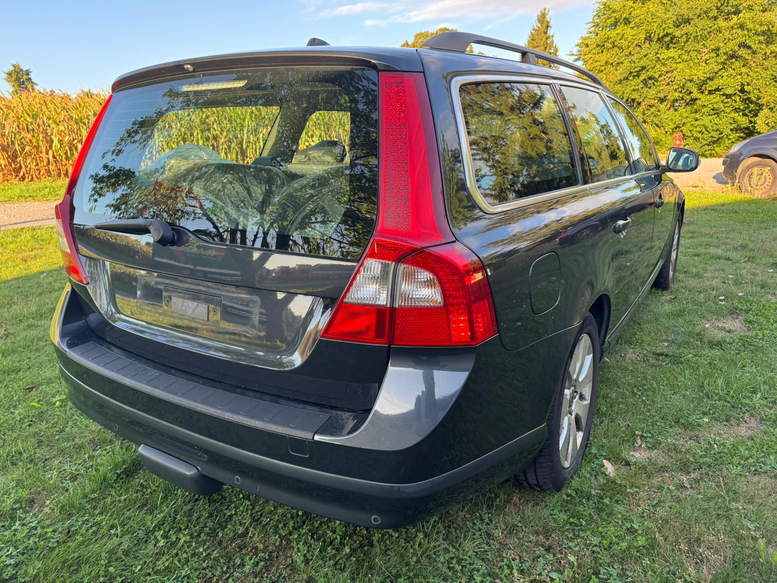 VOLVO V70 2.5T Summum Geartronic-image-8