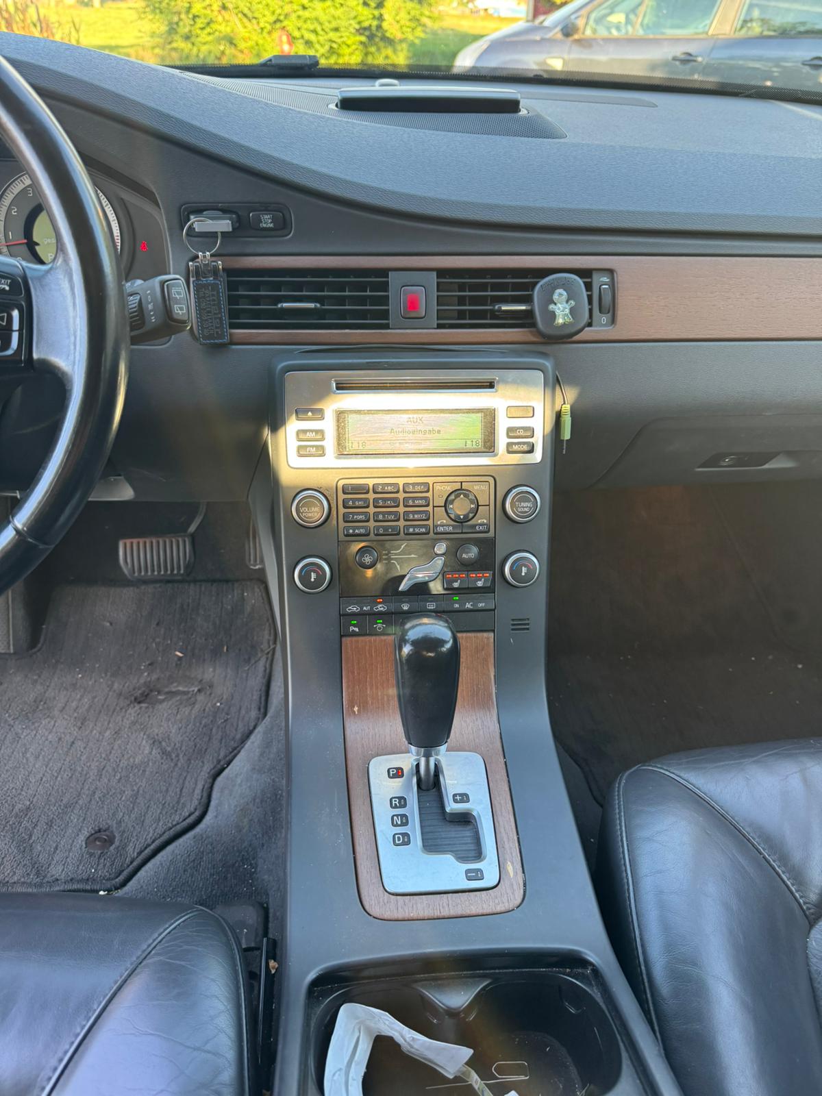 VOLVO V70 2.5T Summum Geartronic-image-11