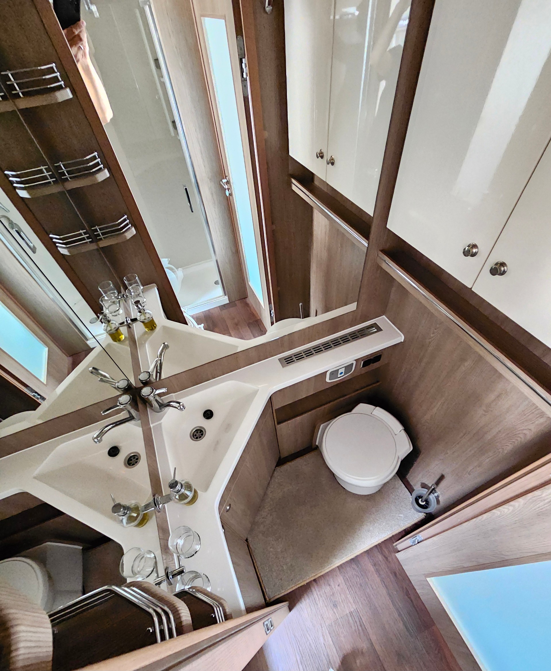 MORELO Home 78L mit Einzelbetten&Hubbett!-image-14