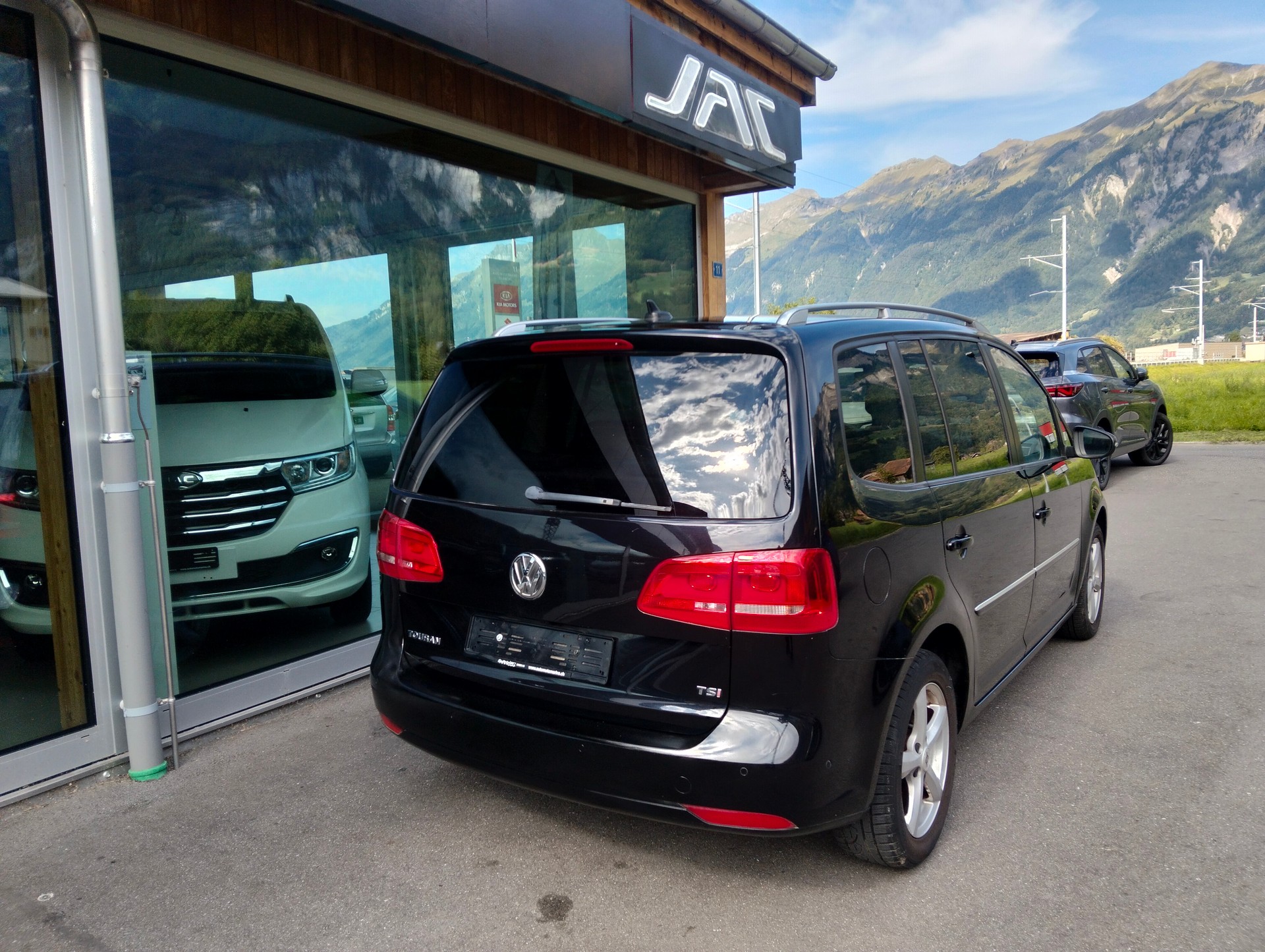 VW Touran 1.4 TSI Trendline DSG-image-6