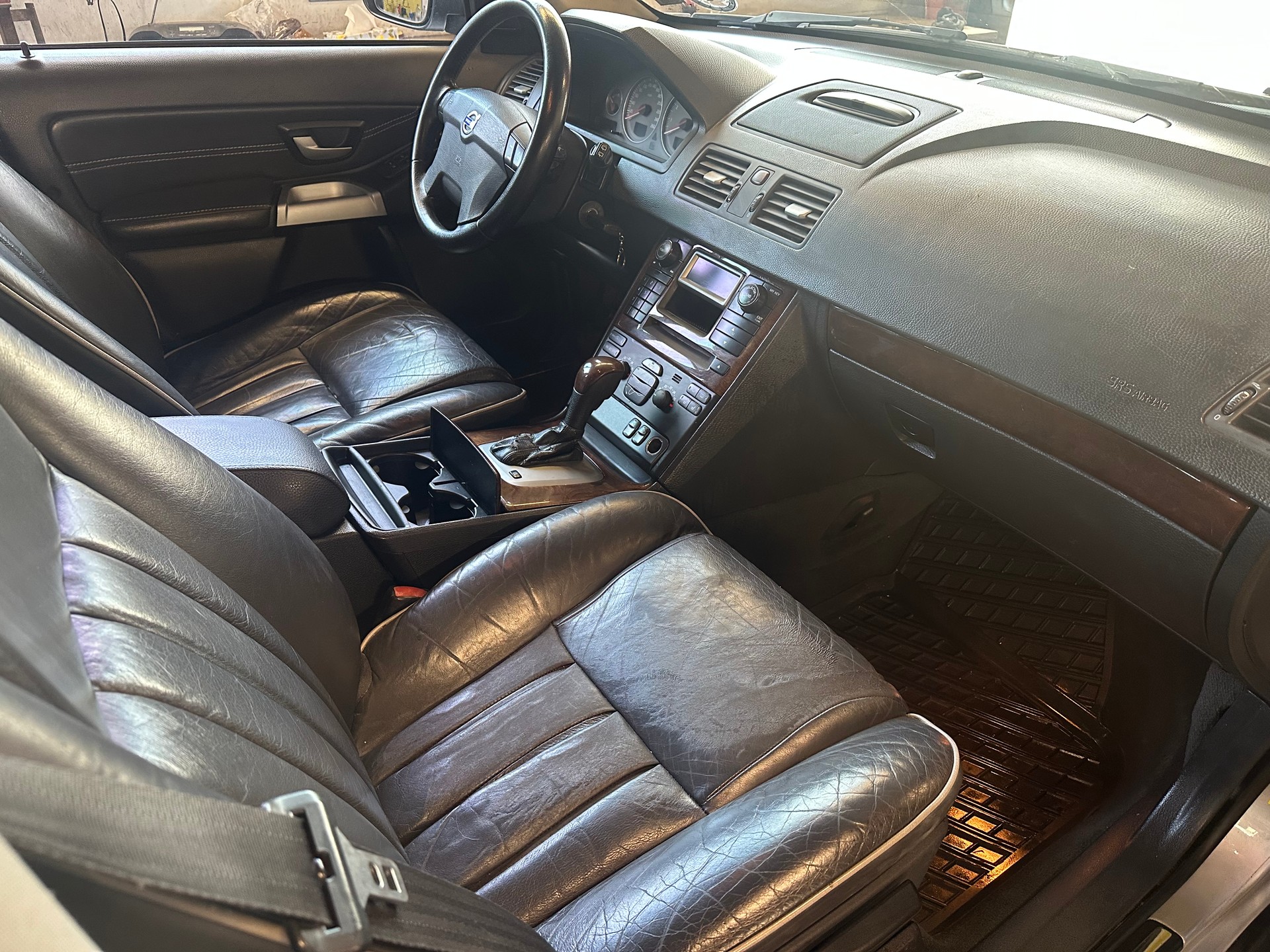 VOLVO XC90 2.5T AWD Executive Geartronic-image-10