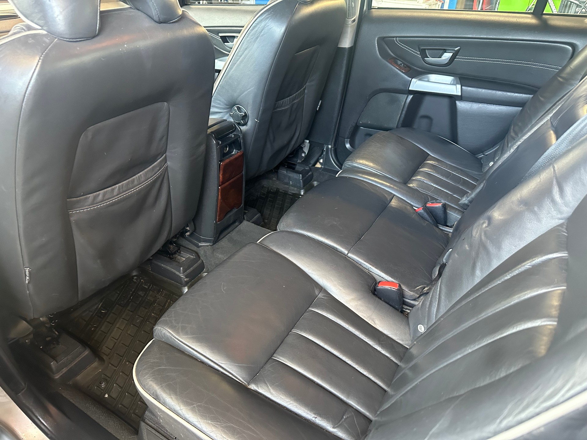 VOLVO XC90 2.5T AWD Executive Geartronic-image-11