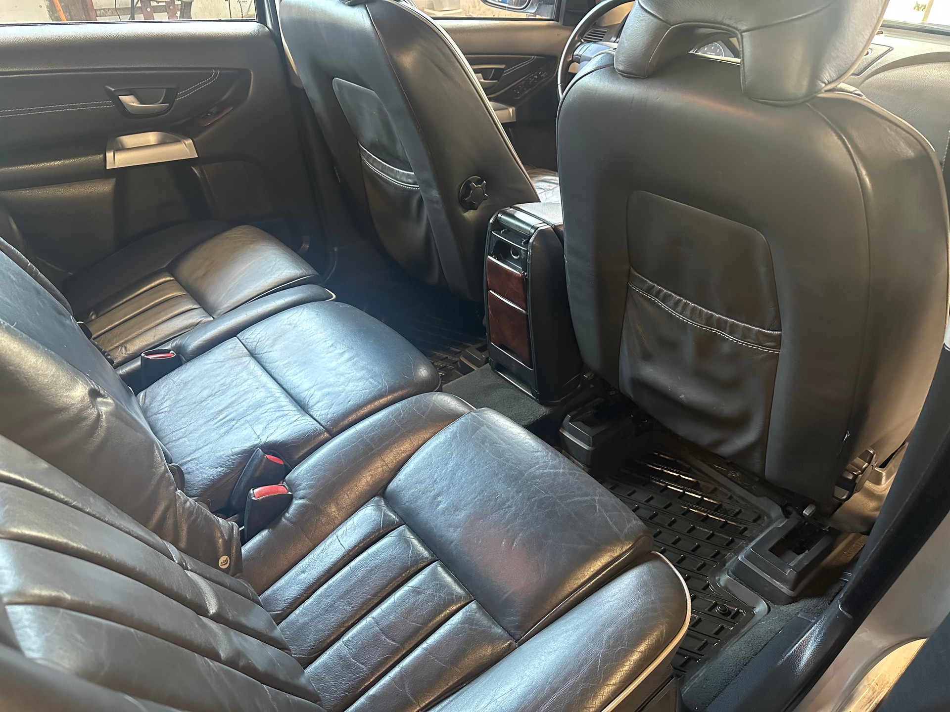 VOLVO XC90 2.5T AWD Executive Geartronic-image-12