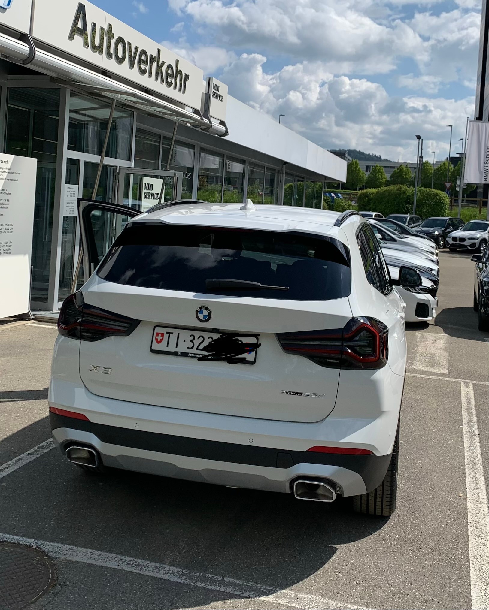BMW 20d xDrive-image-2