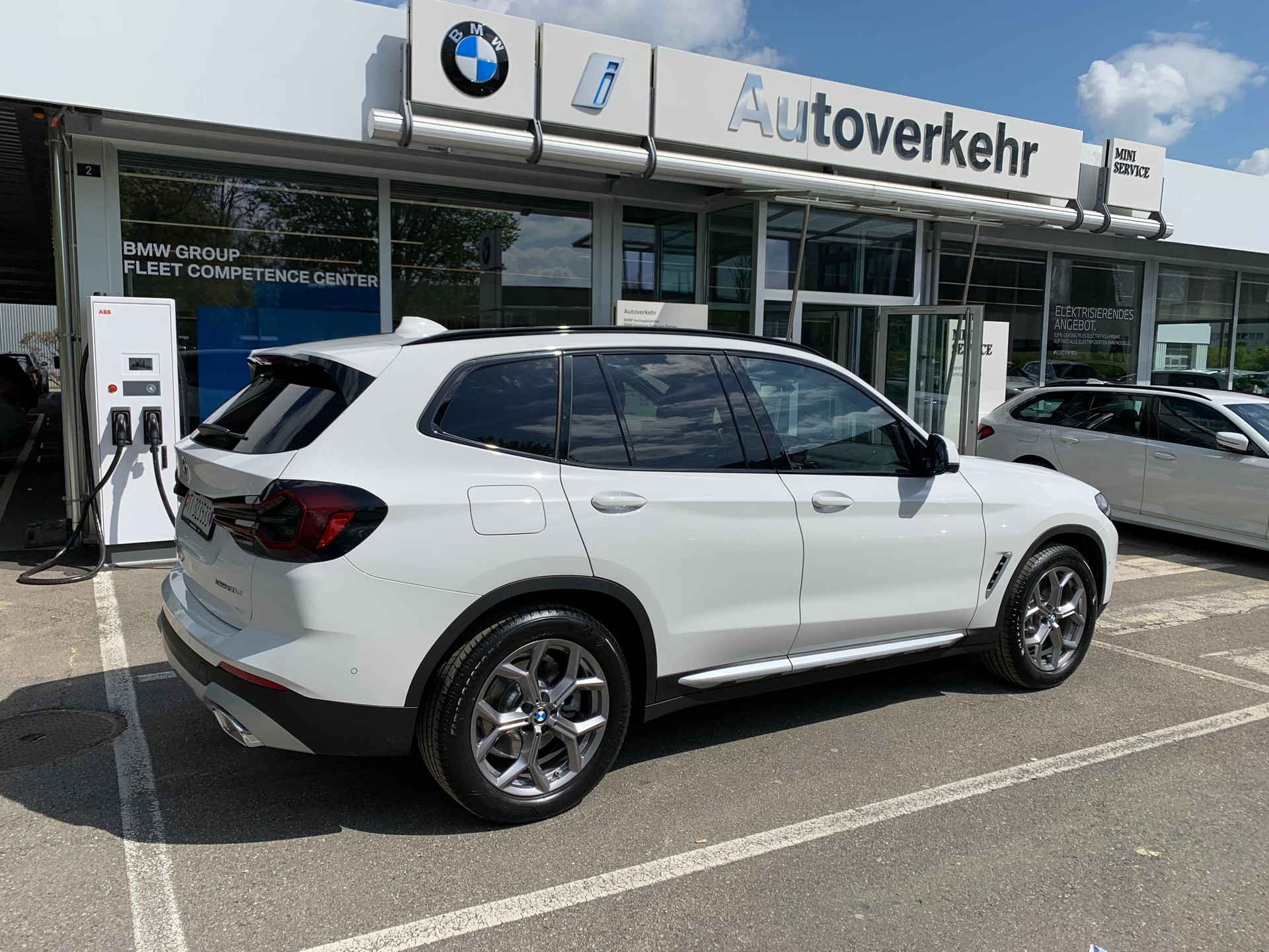 BMW 20d xDrive-image-0
