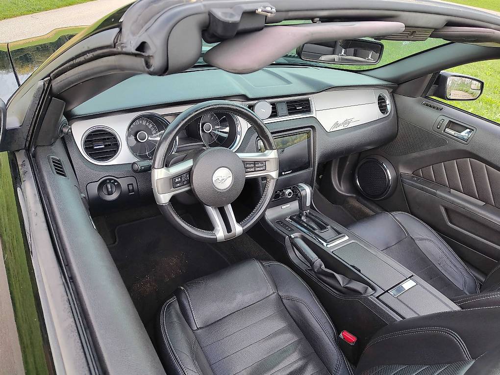 FORD MUSTANG-image-3