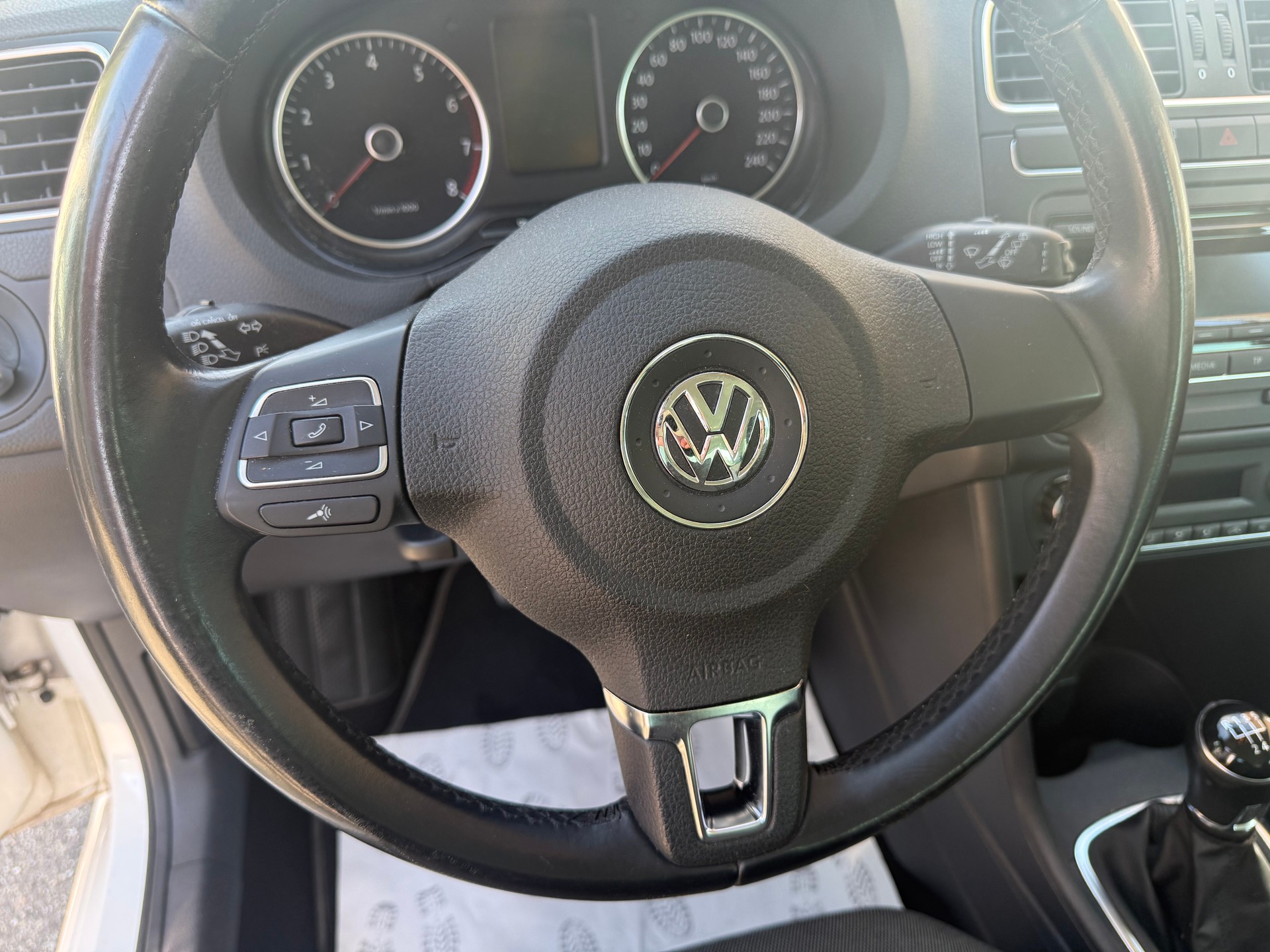 VW Polo 1.2 TSI Comfortline-image-12