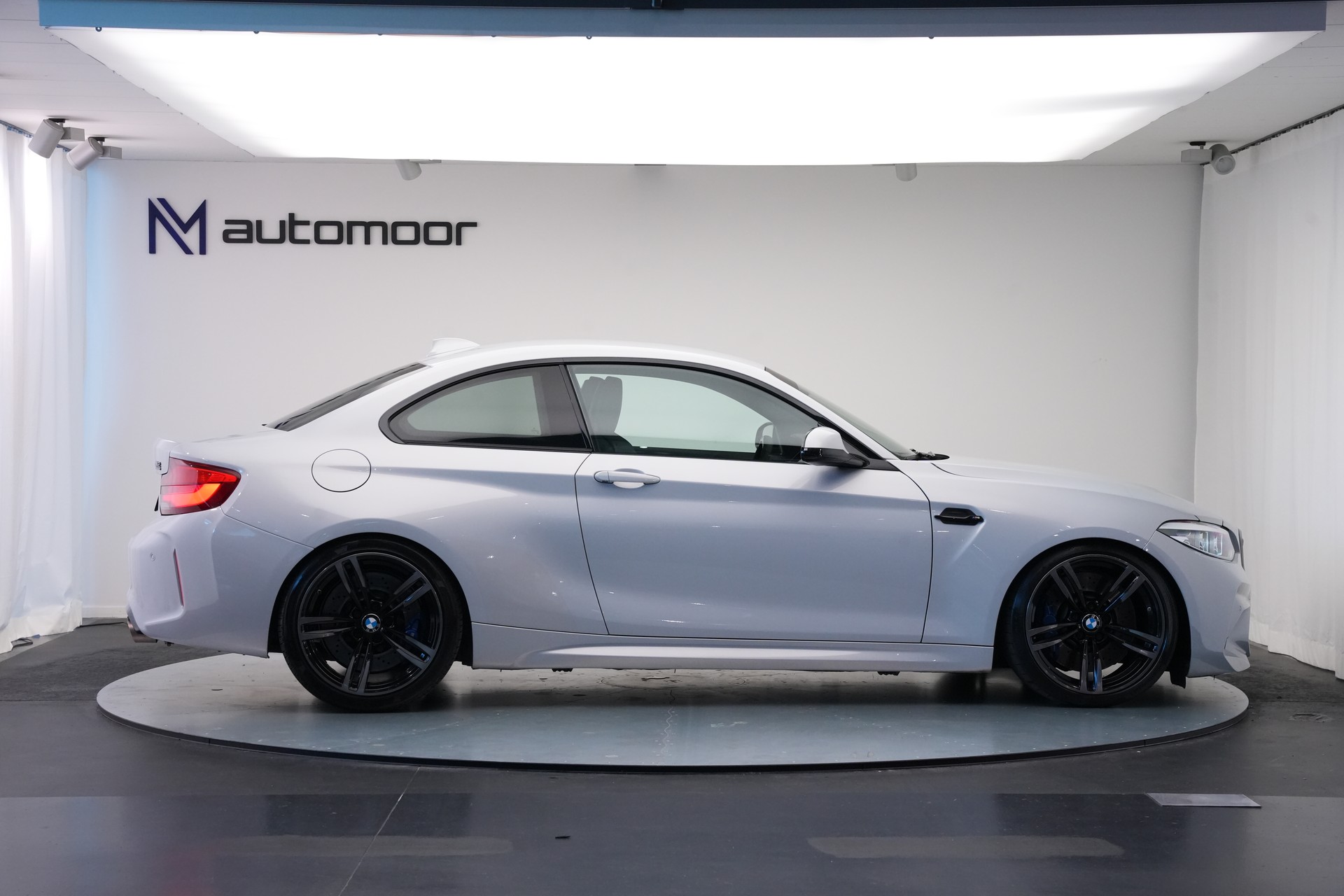 BMW M2 Competition Drivelogic *CH-Fahrzeug* *Hockenheimsilber*-showroom-element-3