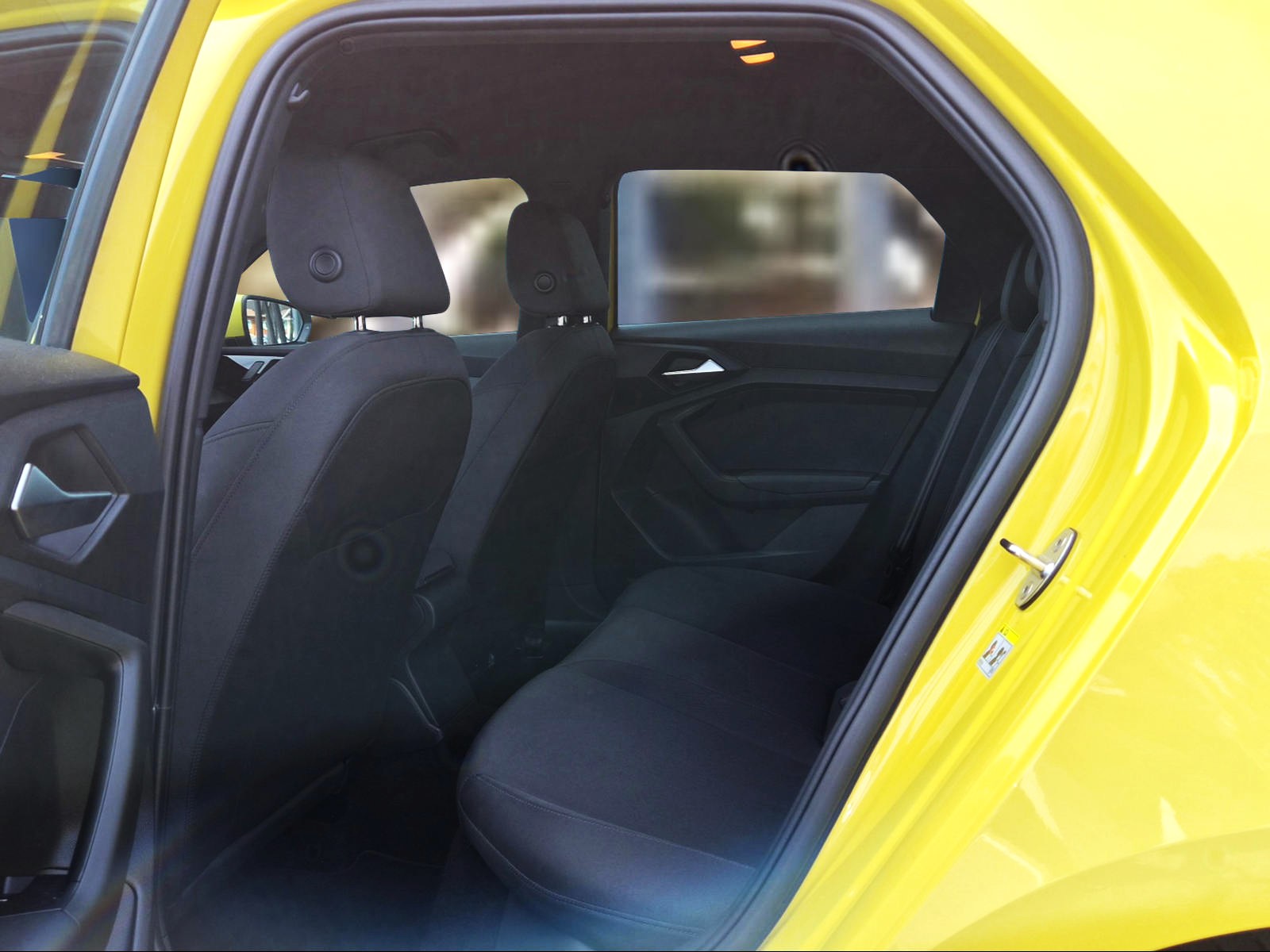 AUDI A1 Sportback 30 TFSI Attraction S-tronic Pythongelb Metallic-image-9