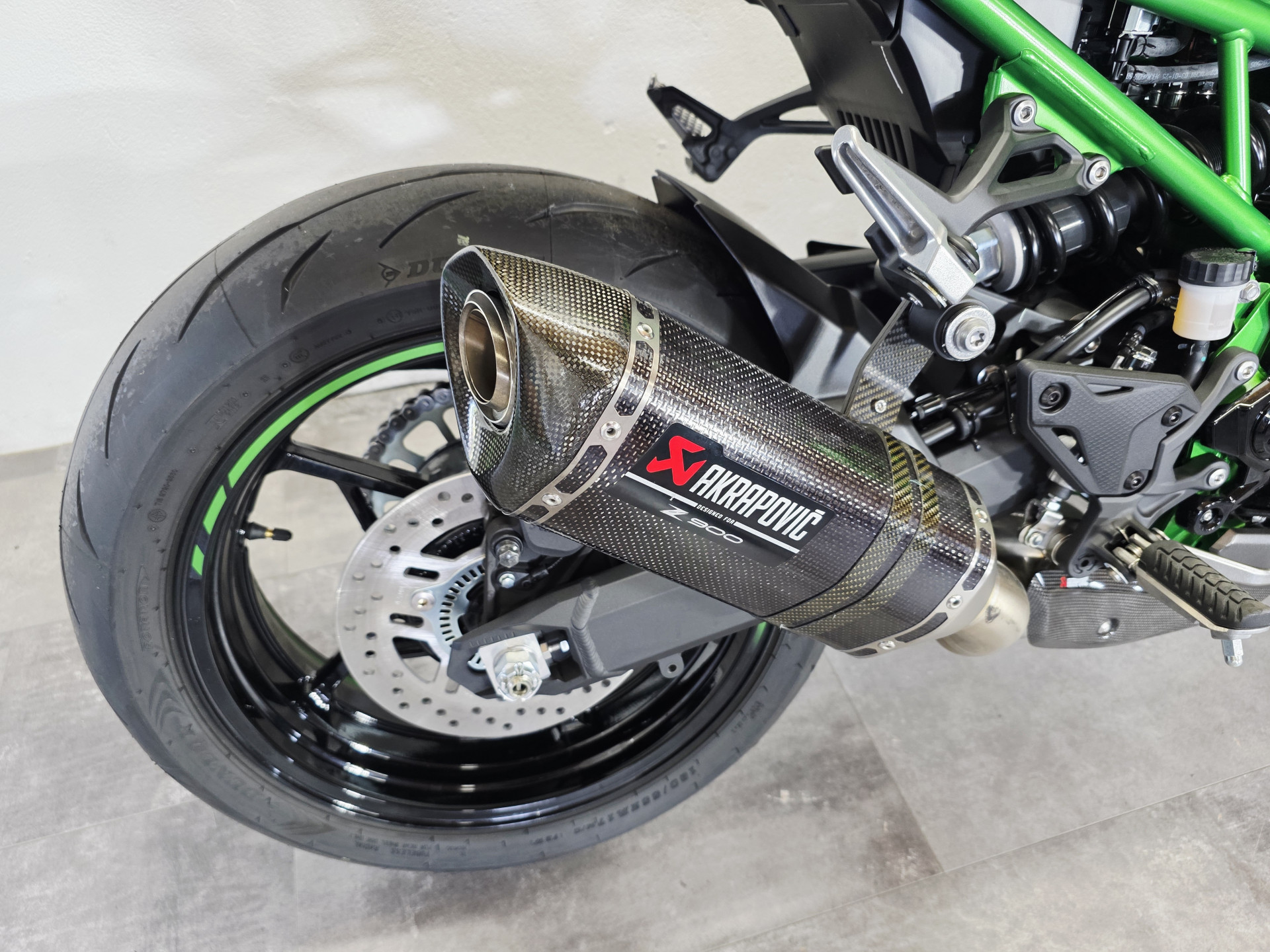 KAWASAKI Z 900-image-8