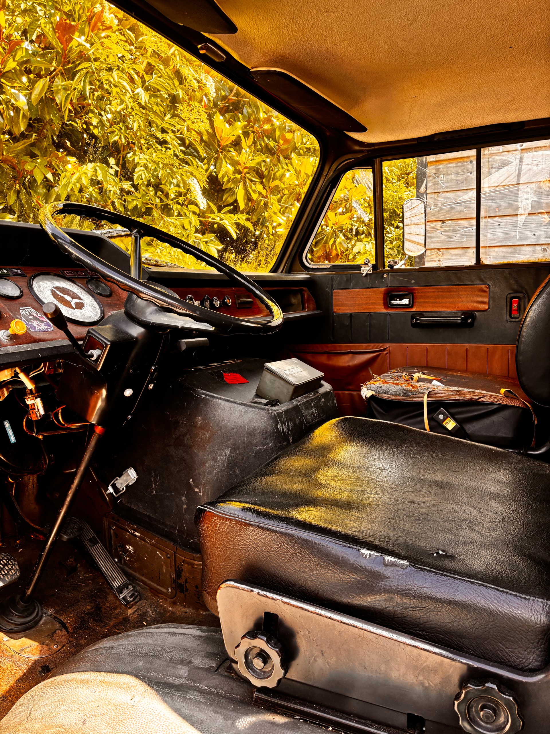 MERCEDES-BENZ-image-3