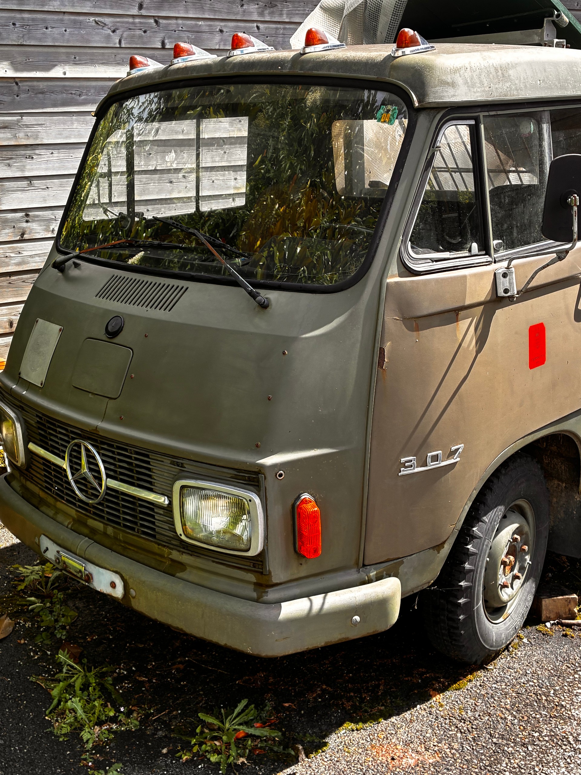 MERCEDES-BENZ-image-1