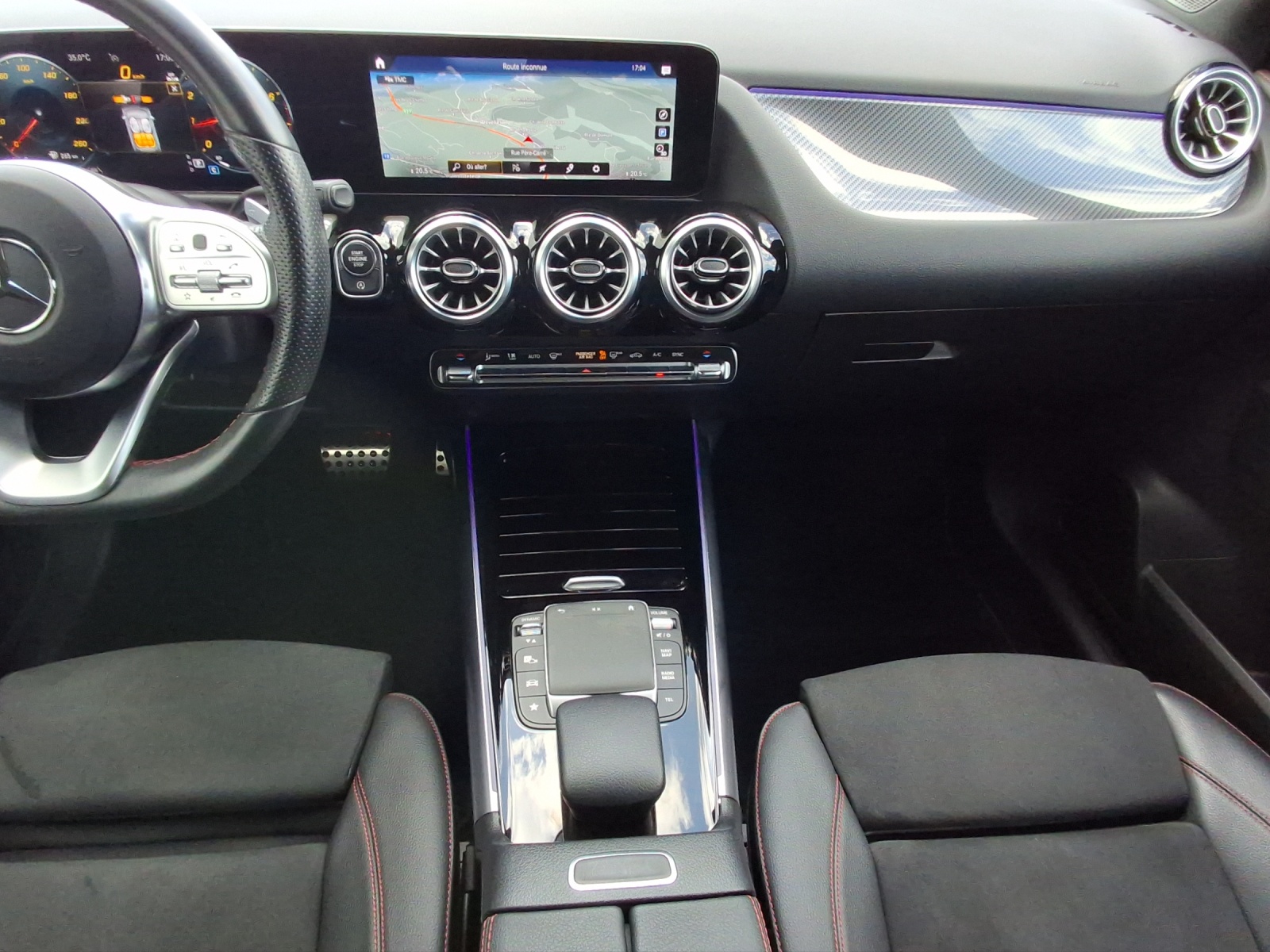 MERCEDES-BENZ Classe GLA H247 GLA 250 AMG Line 4matic-image-11