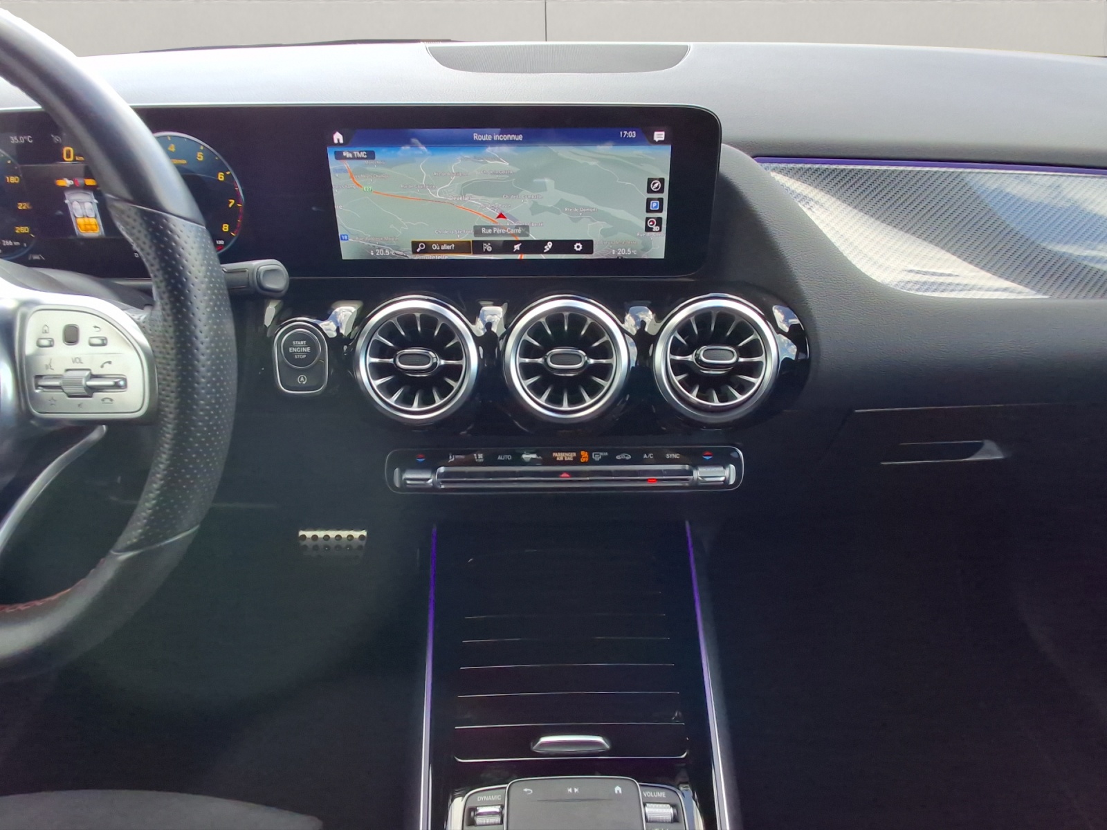 MERCEDES-BENZ Classe GLA H247 GLA 250 AMG Line 4matic-image-10