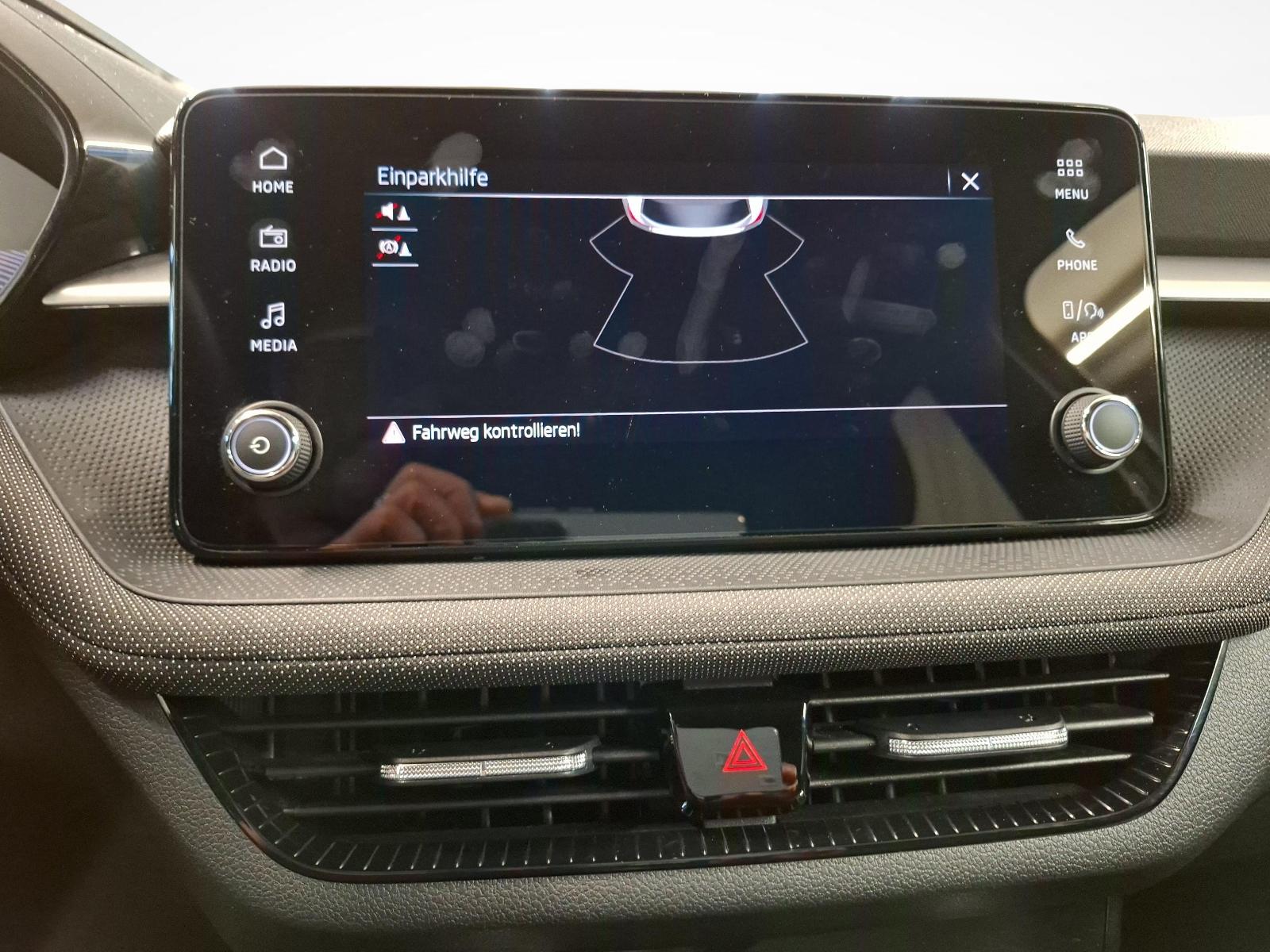 SKODA Fabia 1.5 TSI Selection DSG-image-13