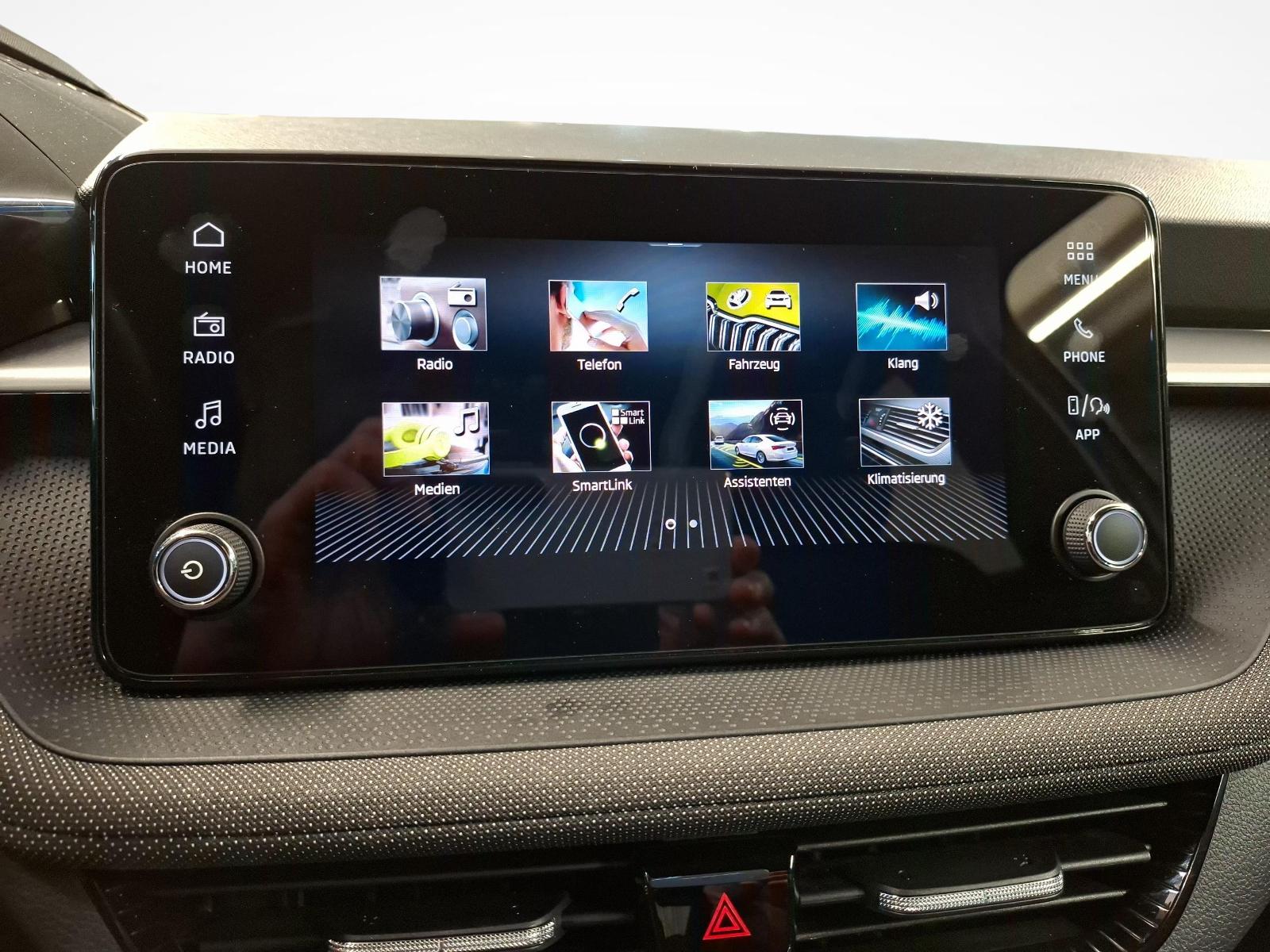 SKODA Fabia 1.5 TSI Selection DSG-image-12