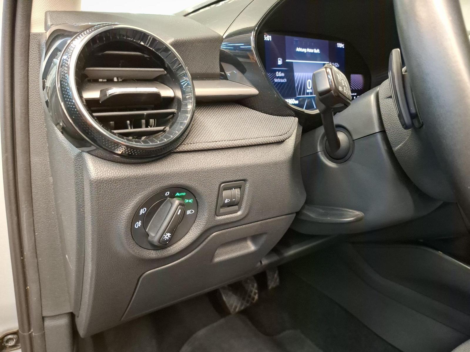 SKODA Fabia 1.5 TSI Selection DSG-image-18
